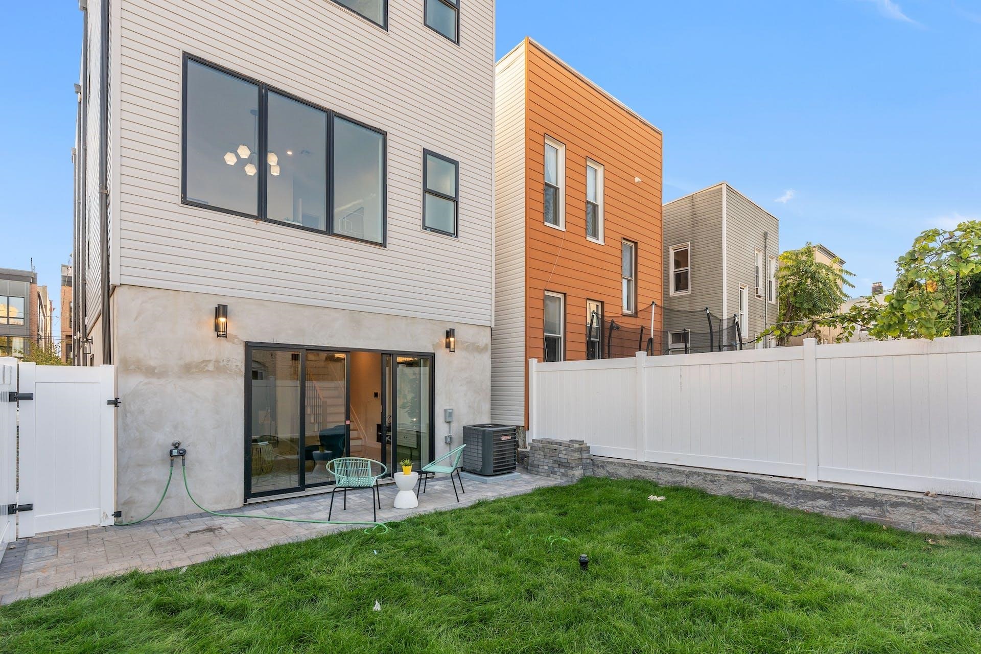 12 IRVING ST Unit: 1