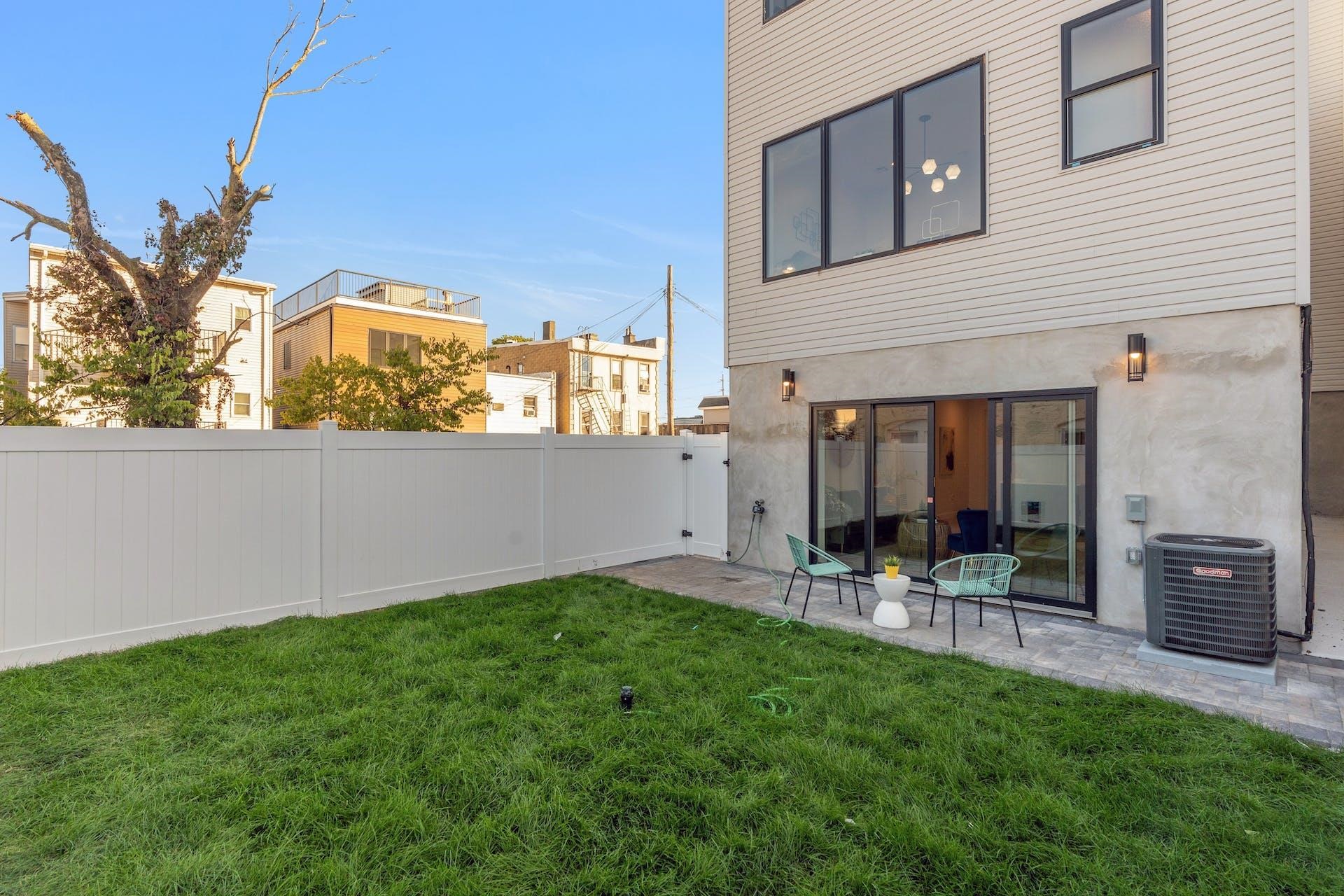 12 IRVING ST Unit: 1