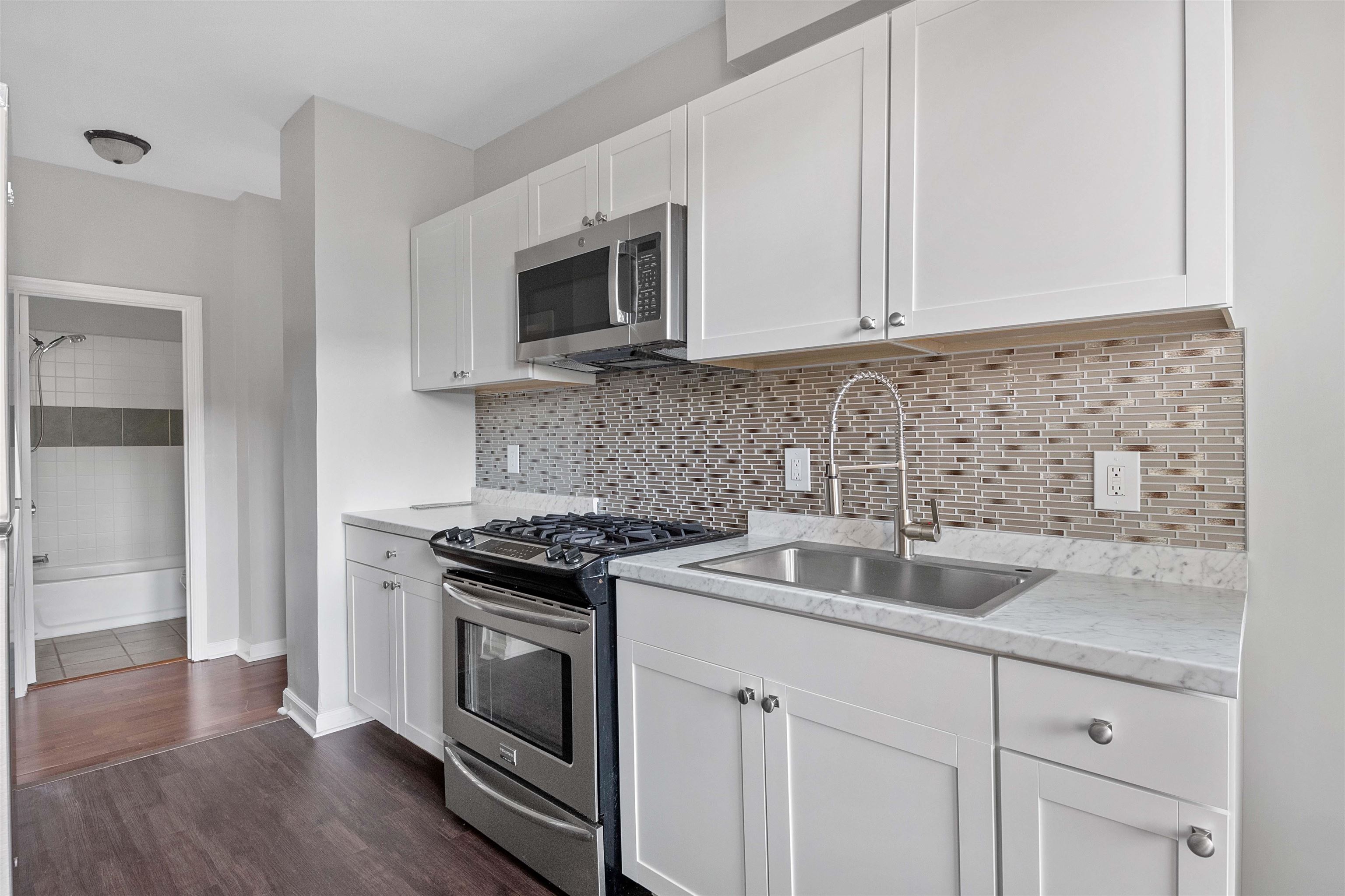 35 MCADOO AVE Unit: 1