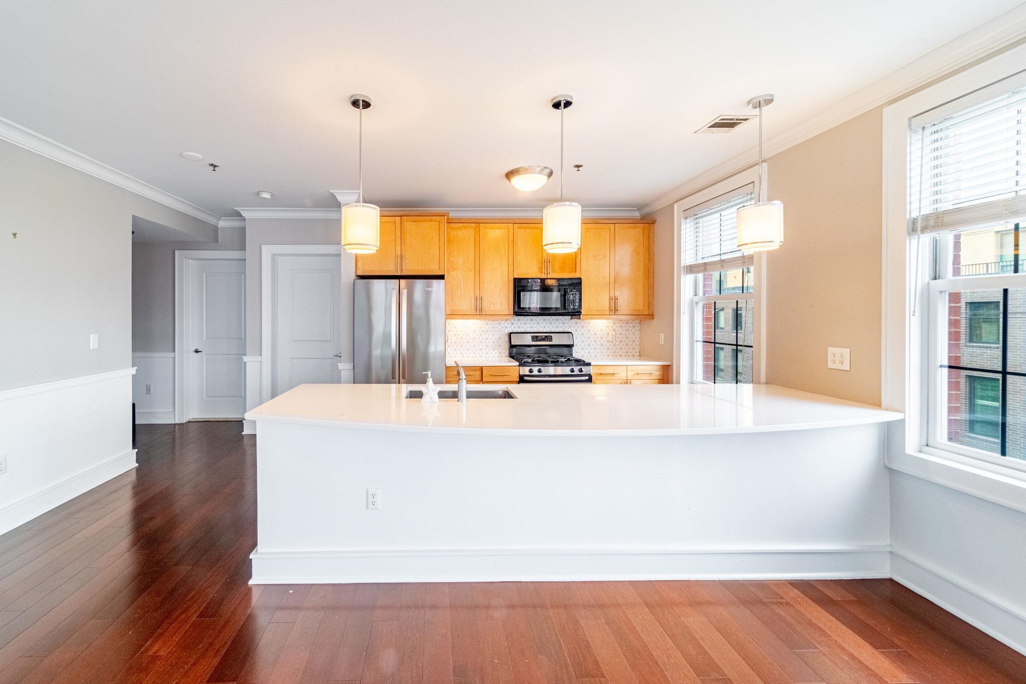 830 MONROE ST Unit: 4J