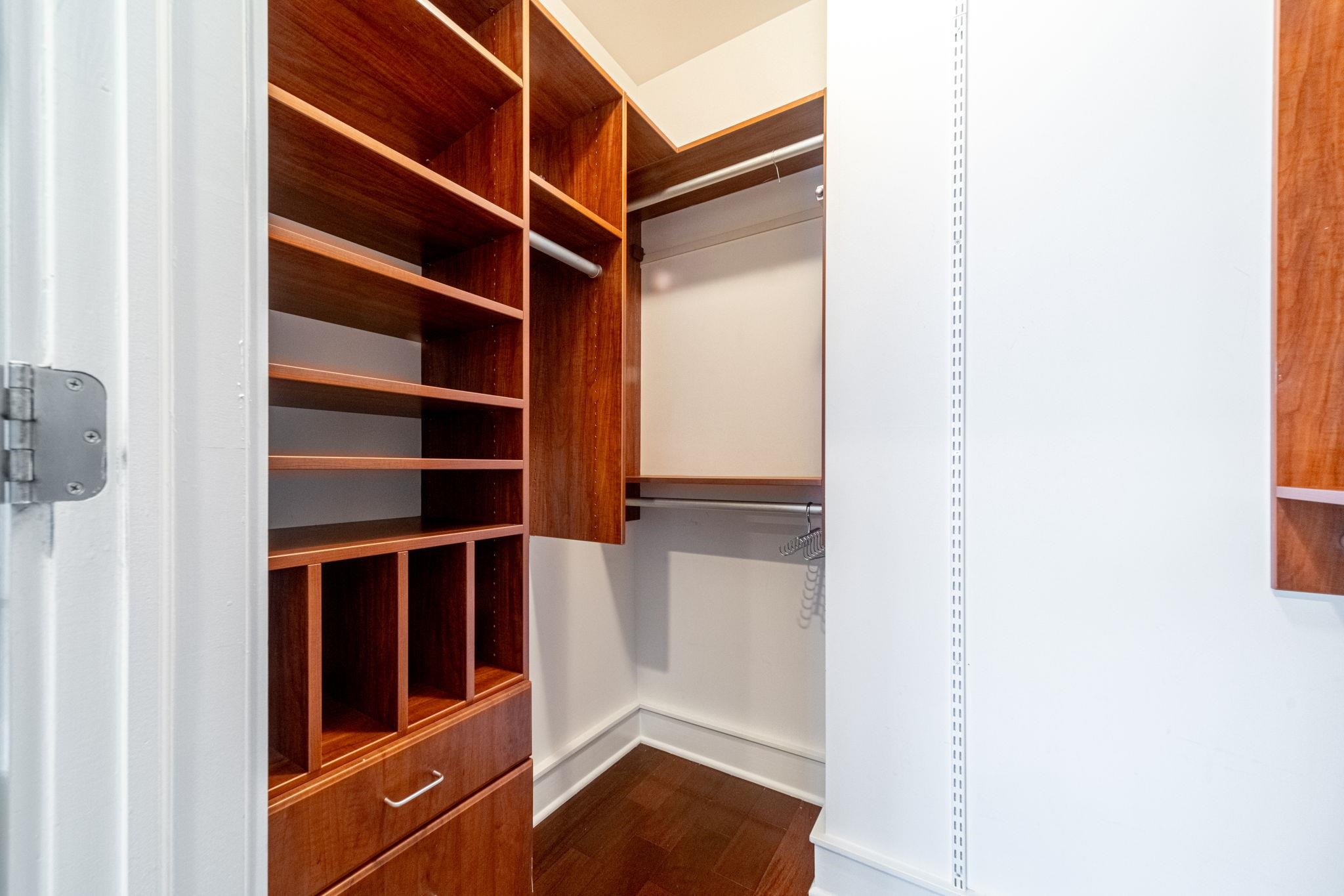830 MONROE ST Unit: 4J