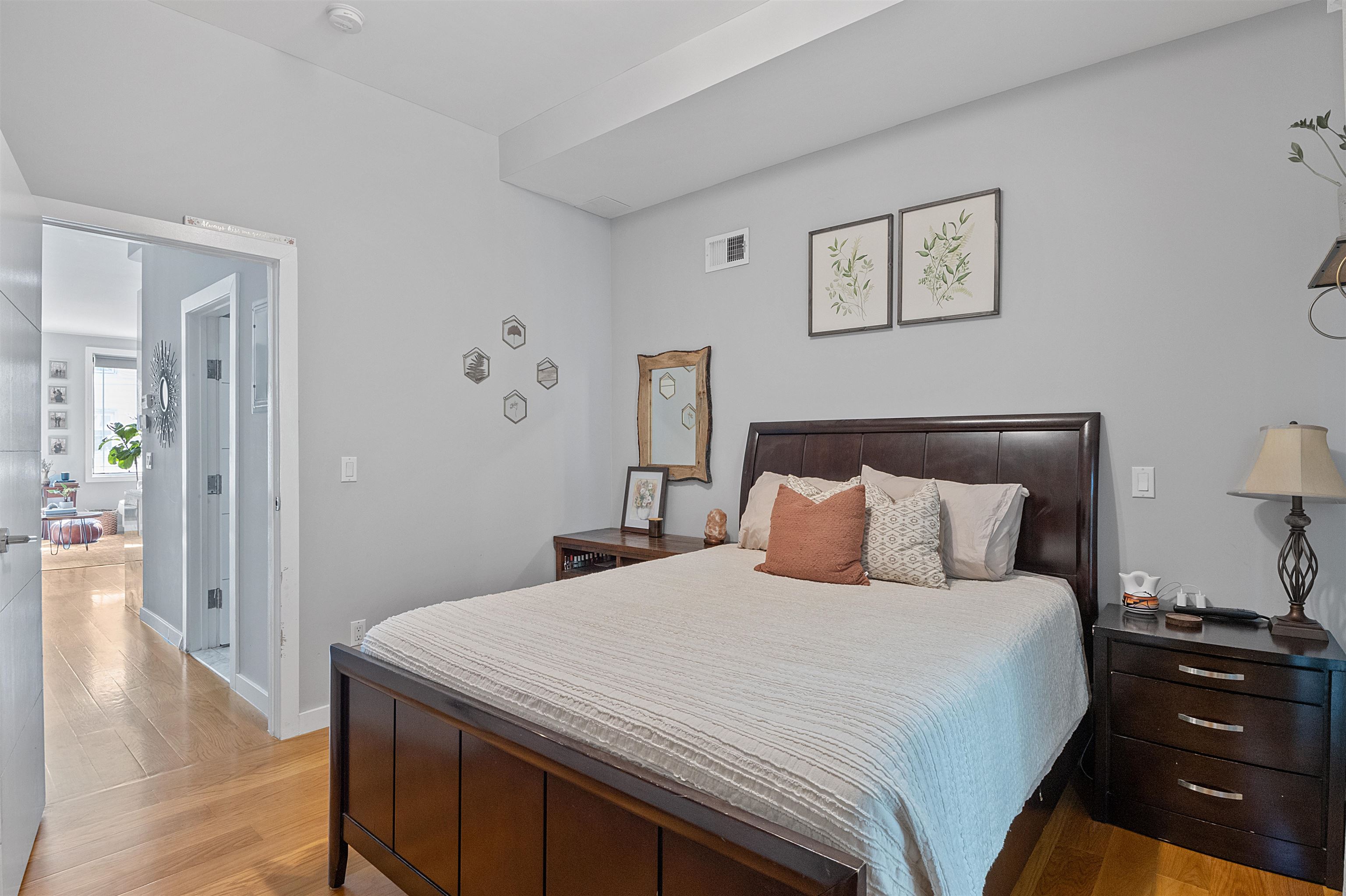 14 19TH ST Unit: 1