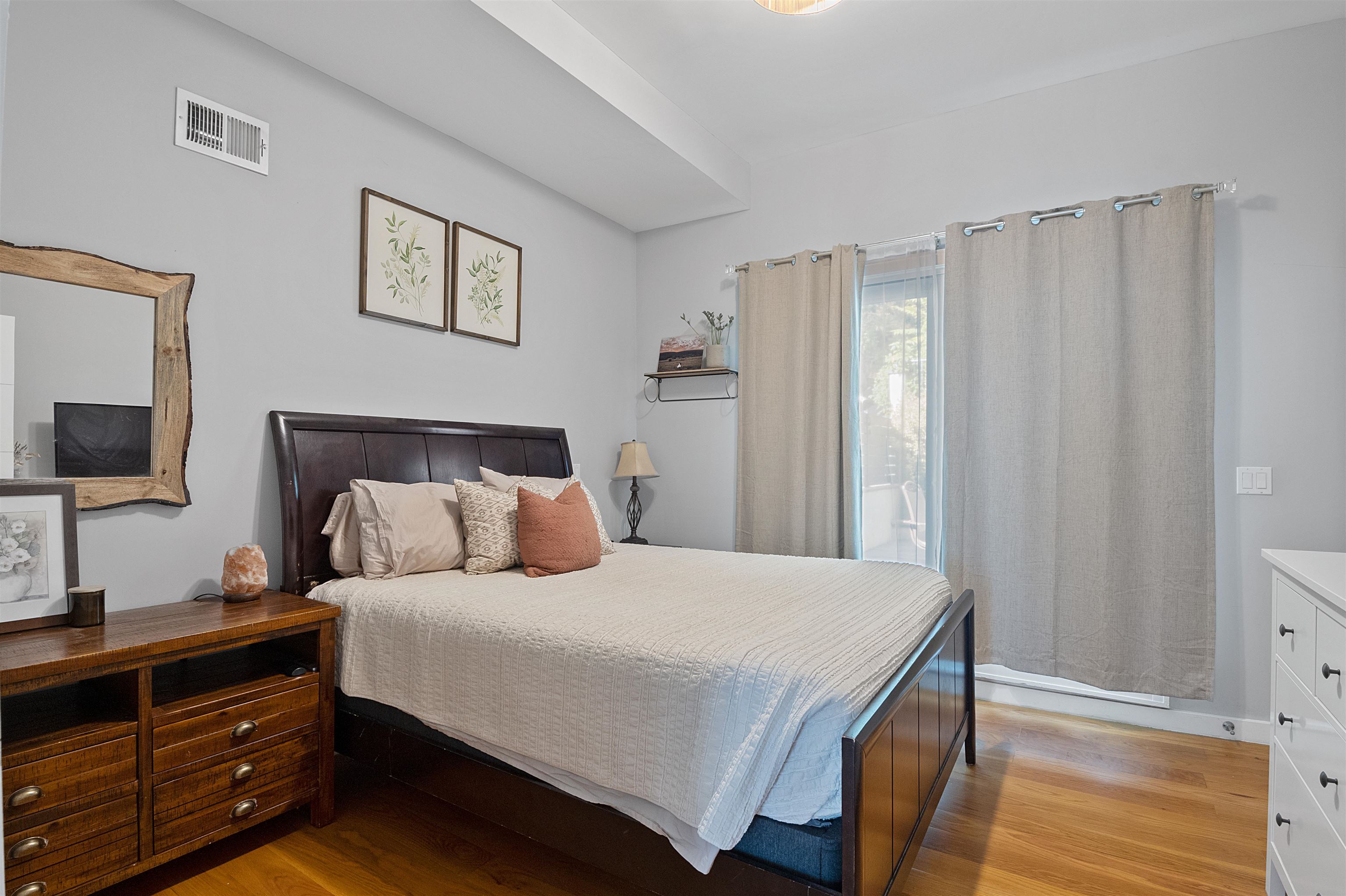 14 19TH ST Unit: 1