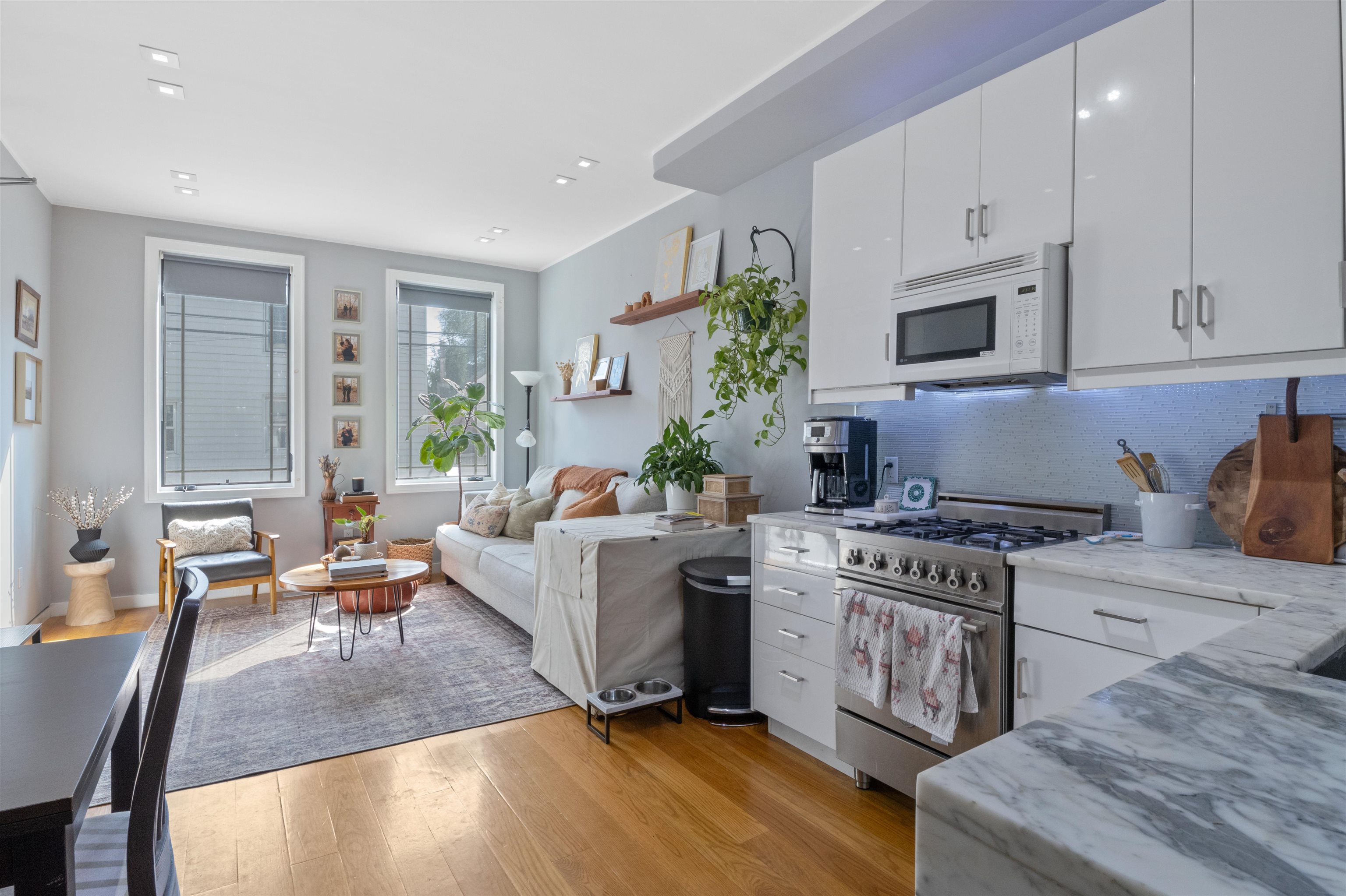 14 19TH ST Unit: 1