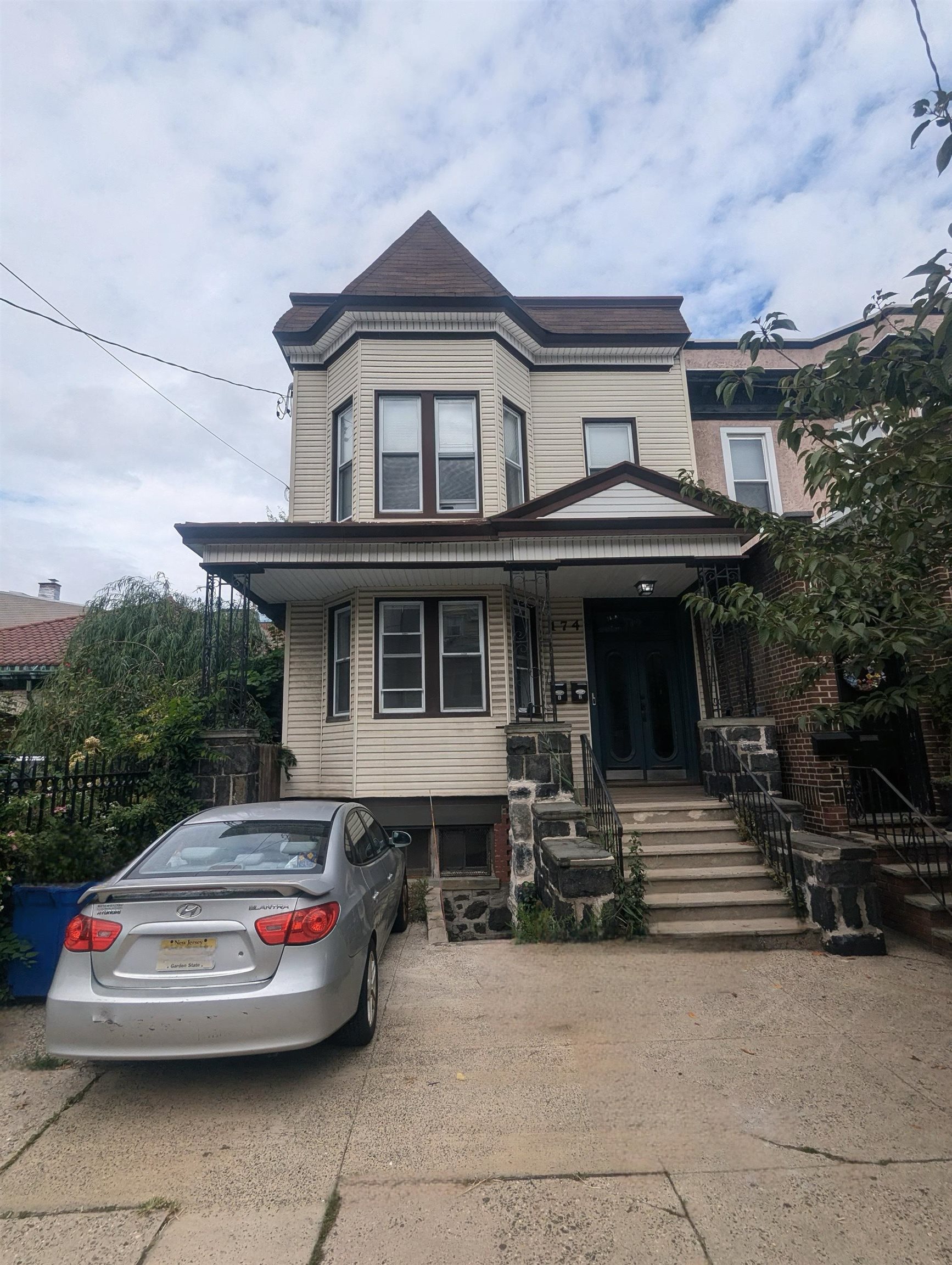 174 BOWERS ST