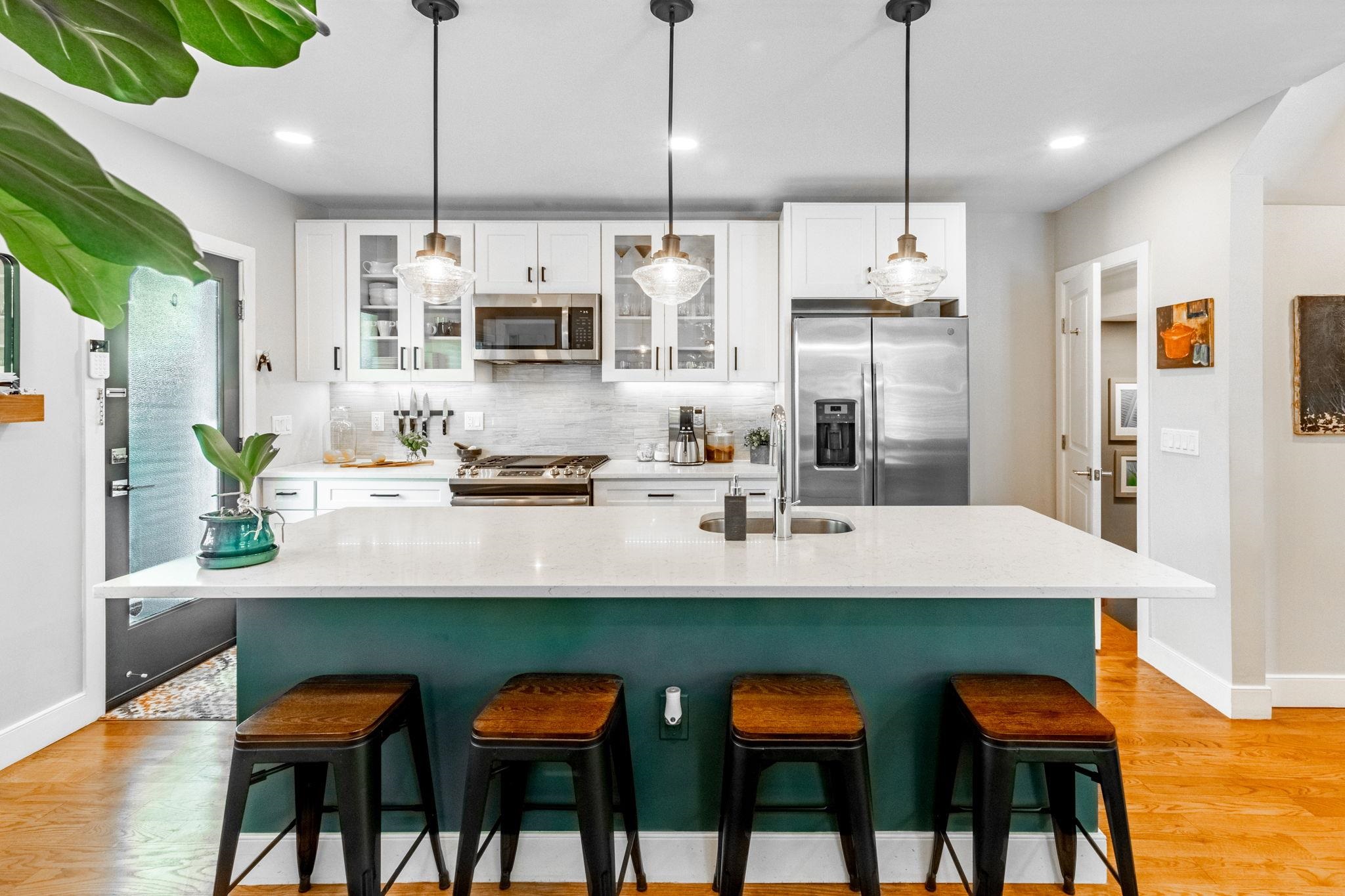 76 CONDICT ST