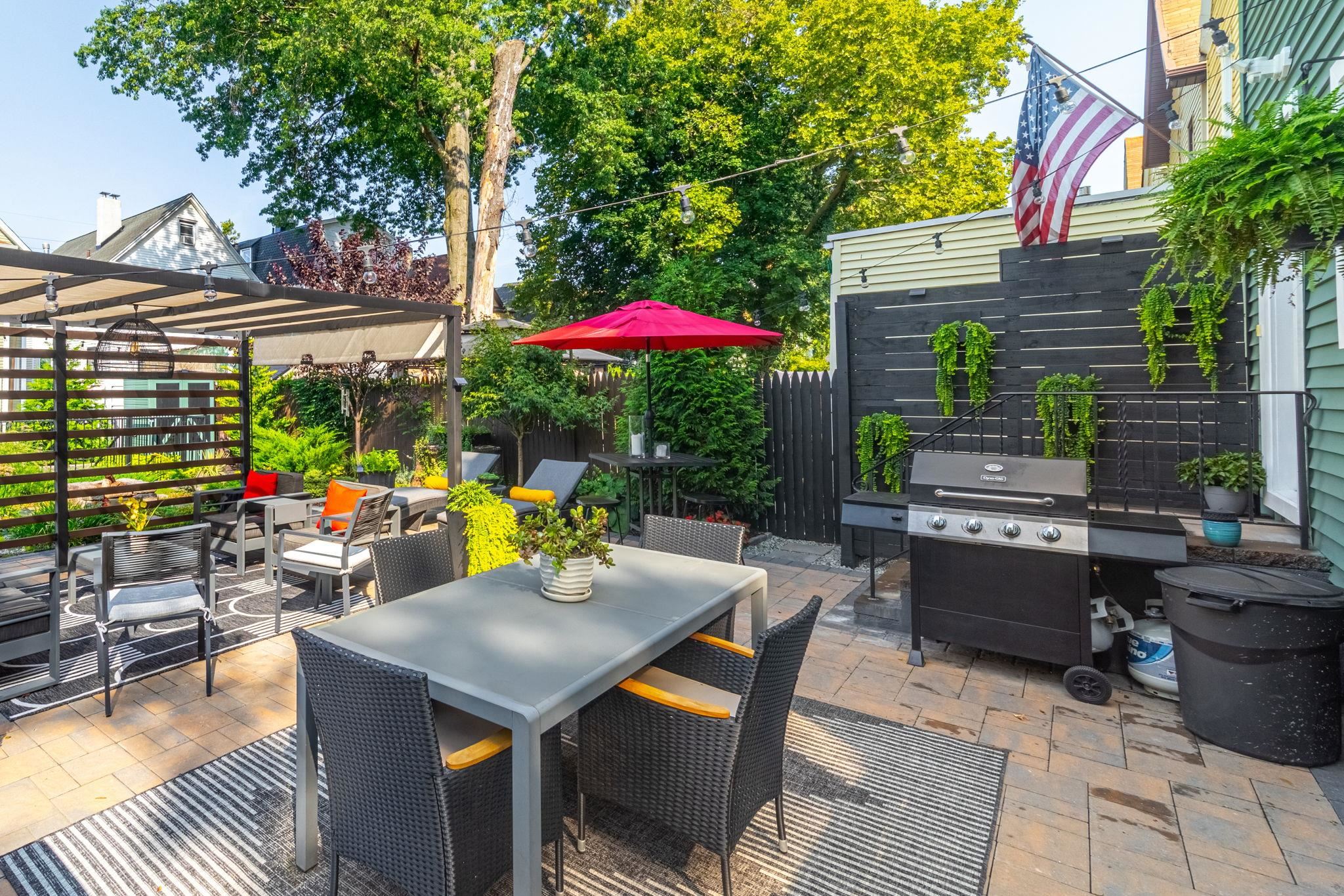 76 CONDICT ST
