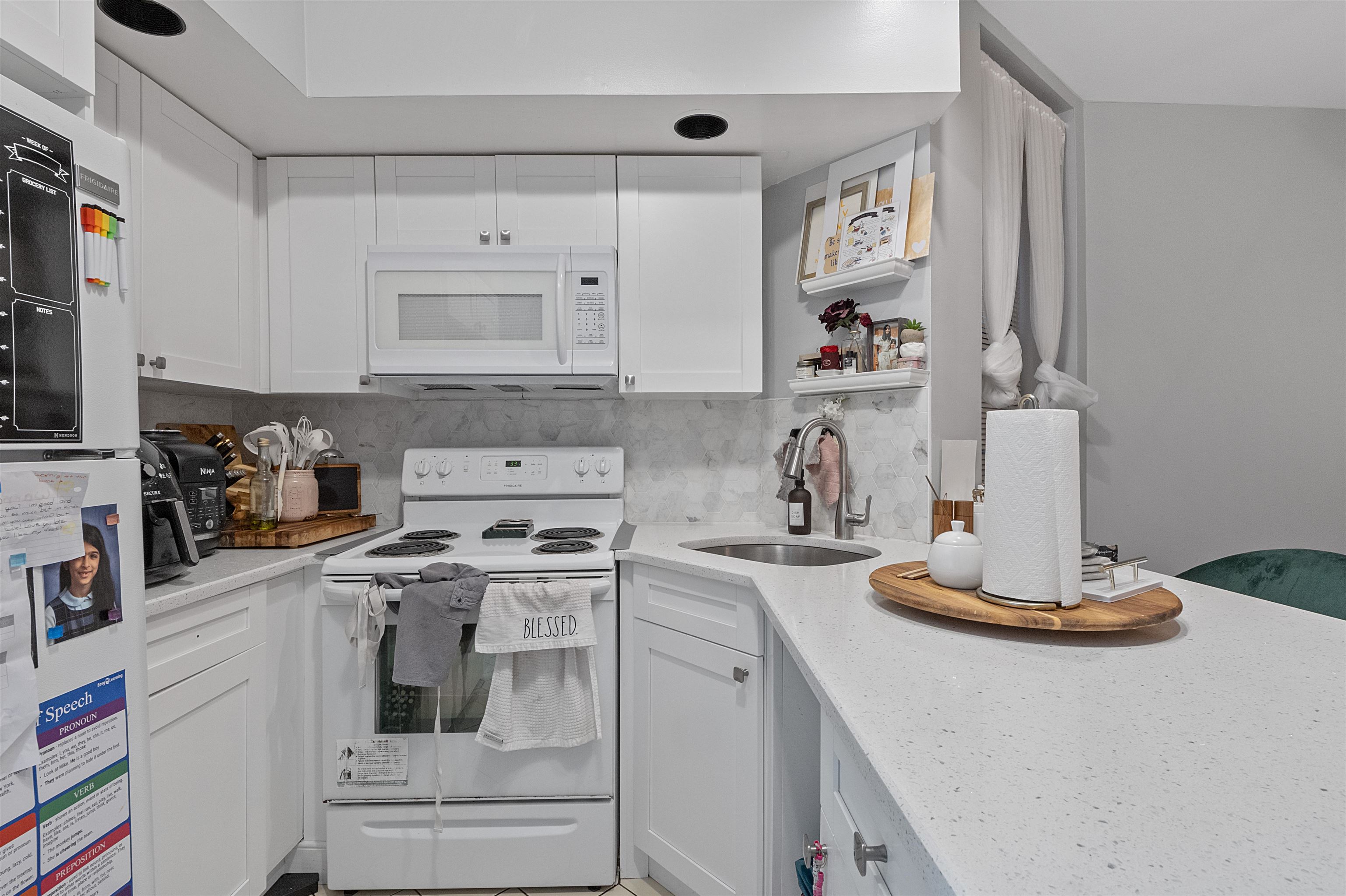 224 48TH ST Unit: 4H