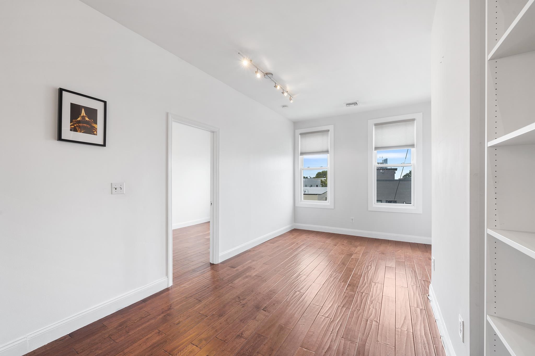 245 GRIFFITH ST Unit: 3