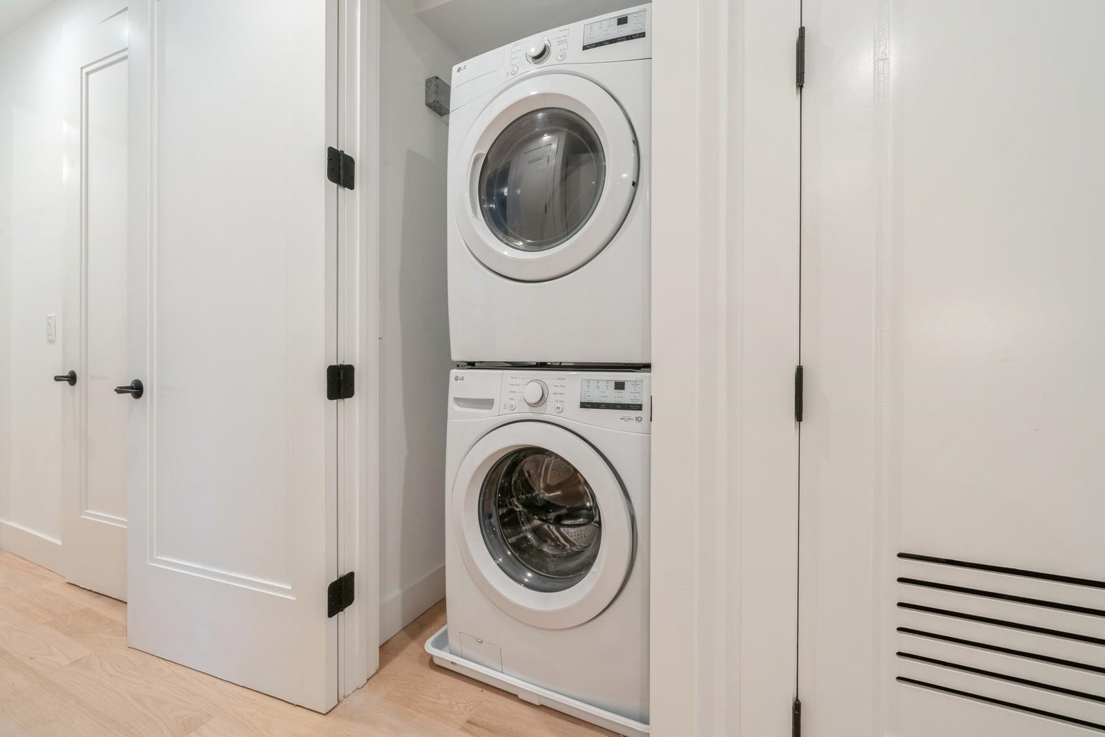 22 BRIGHT ST Unit: 2