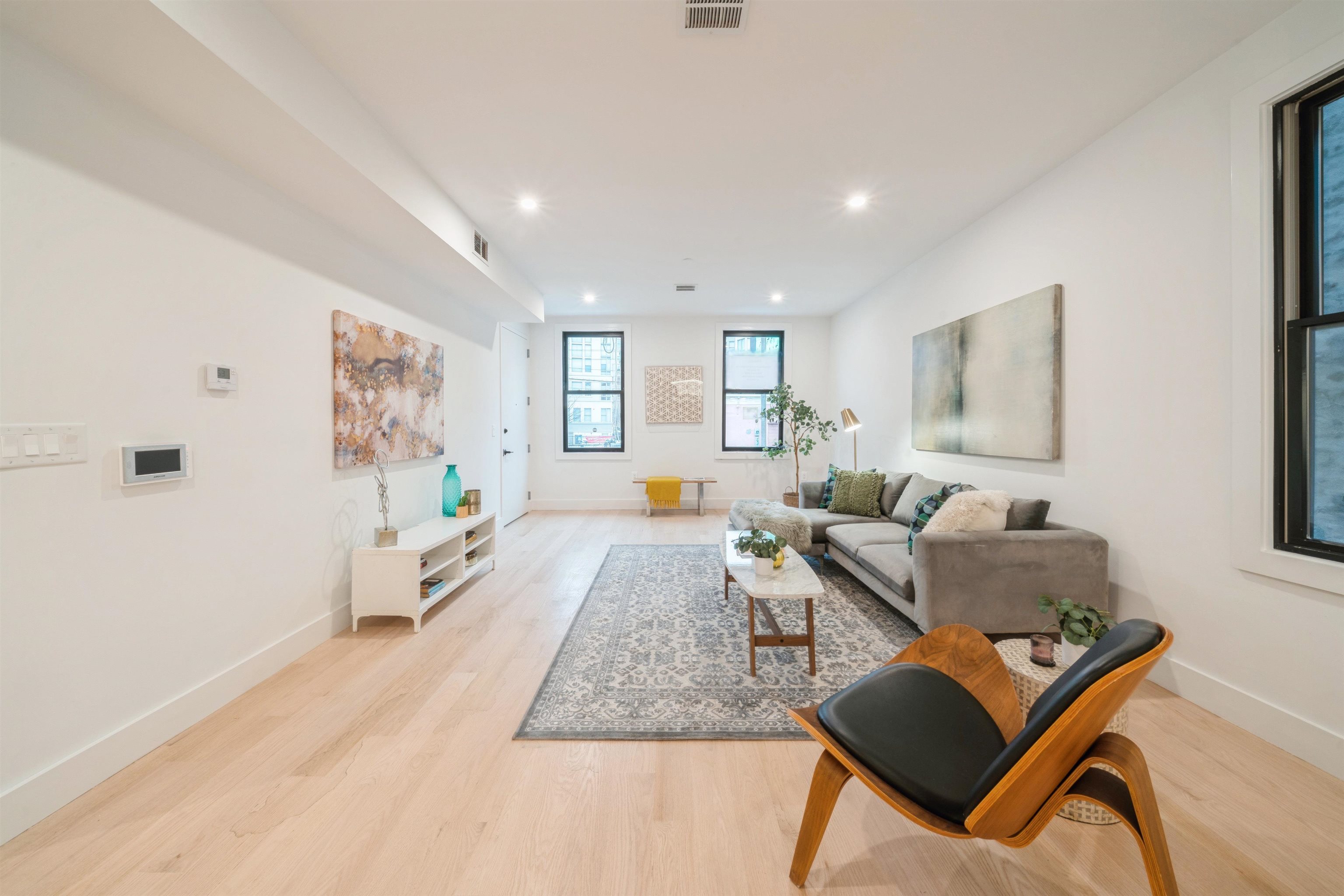 22 BRIGHT ST Unit: 3
