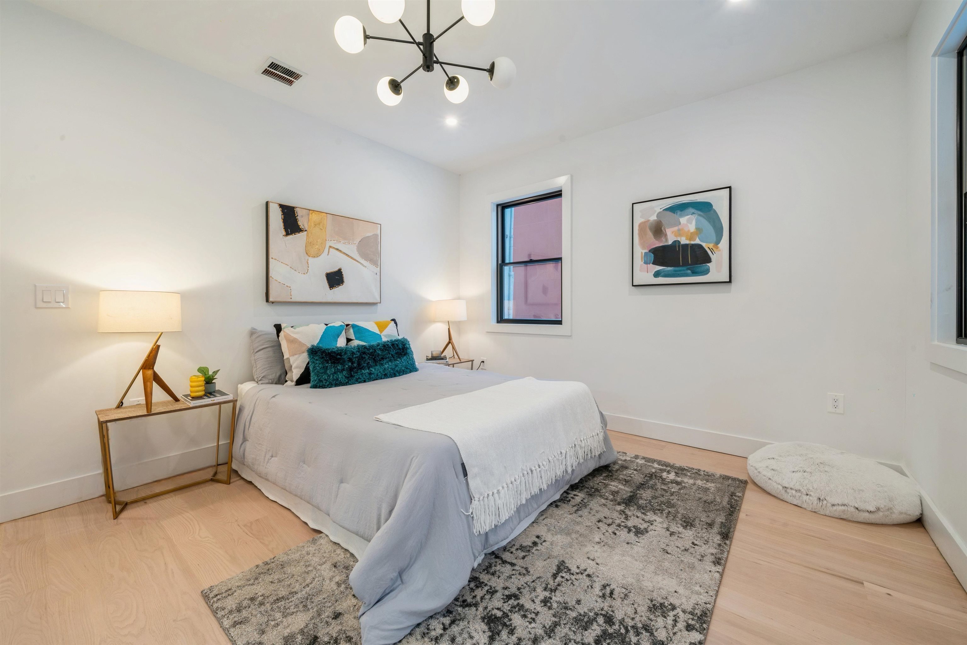 22 BRIGHT ST Unit: 3