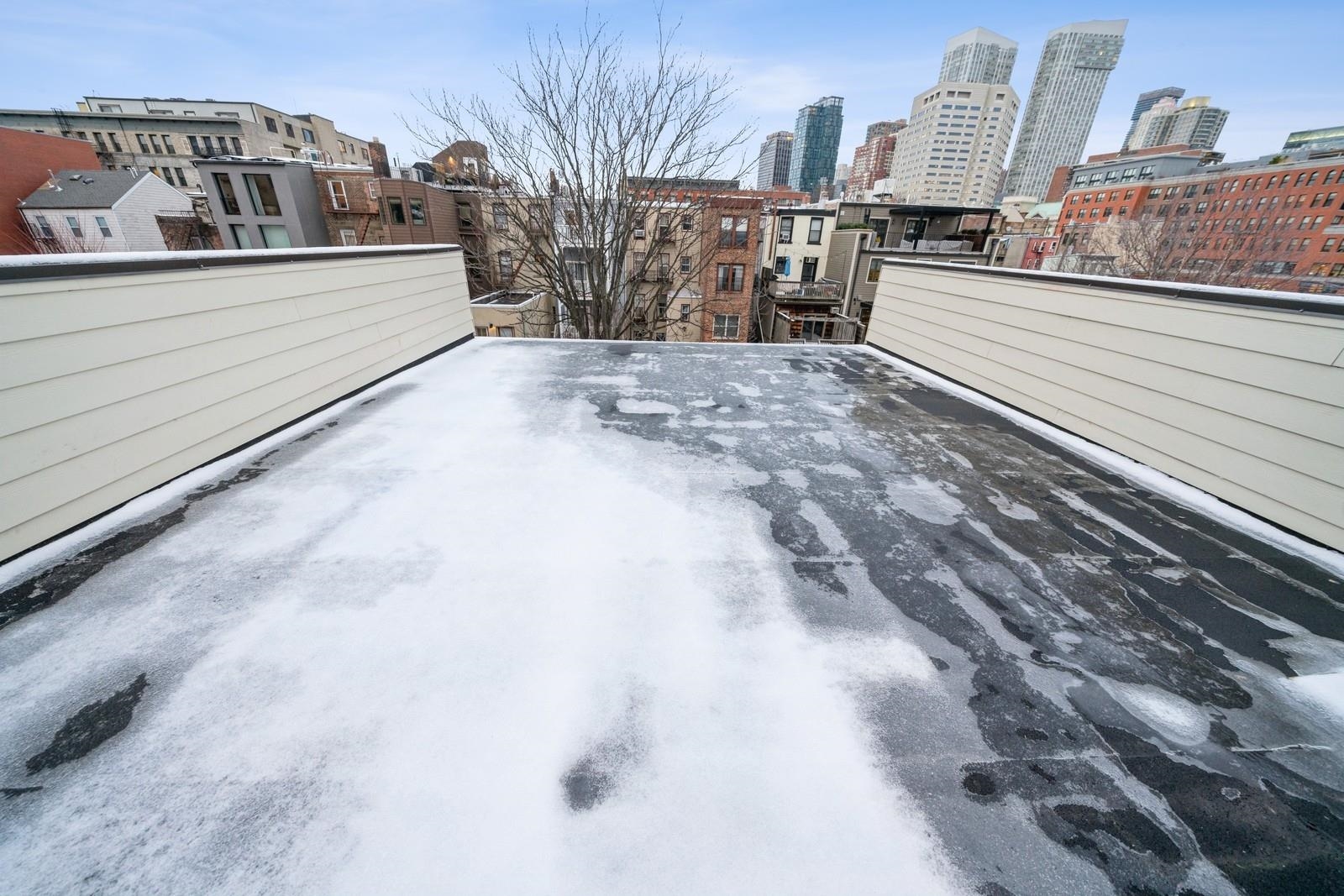 22 BRIGHT ST Unit: 4
