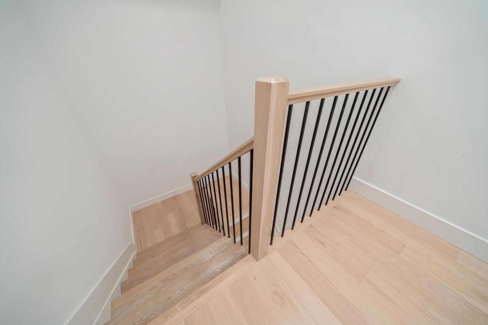 22 BRIGHT ST Unit: 4