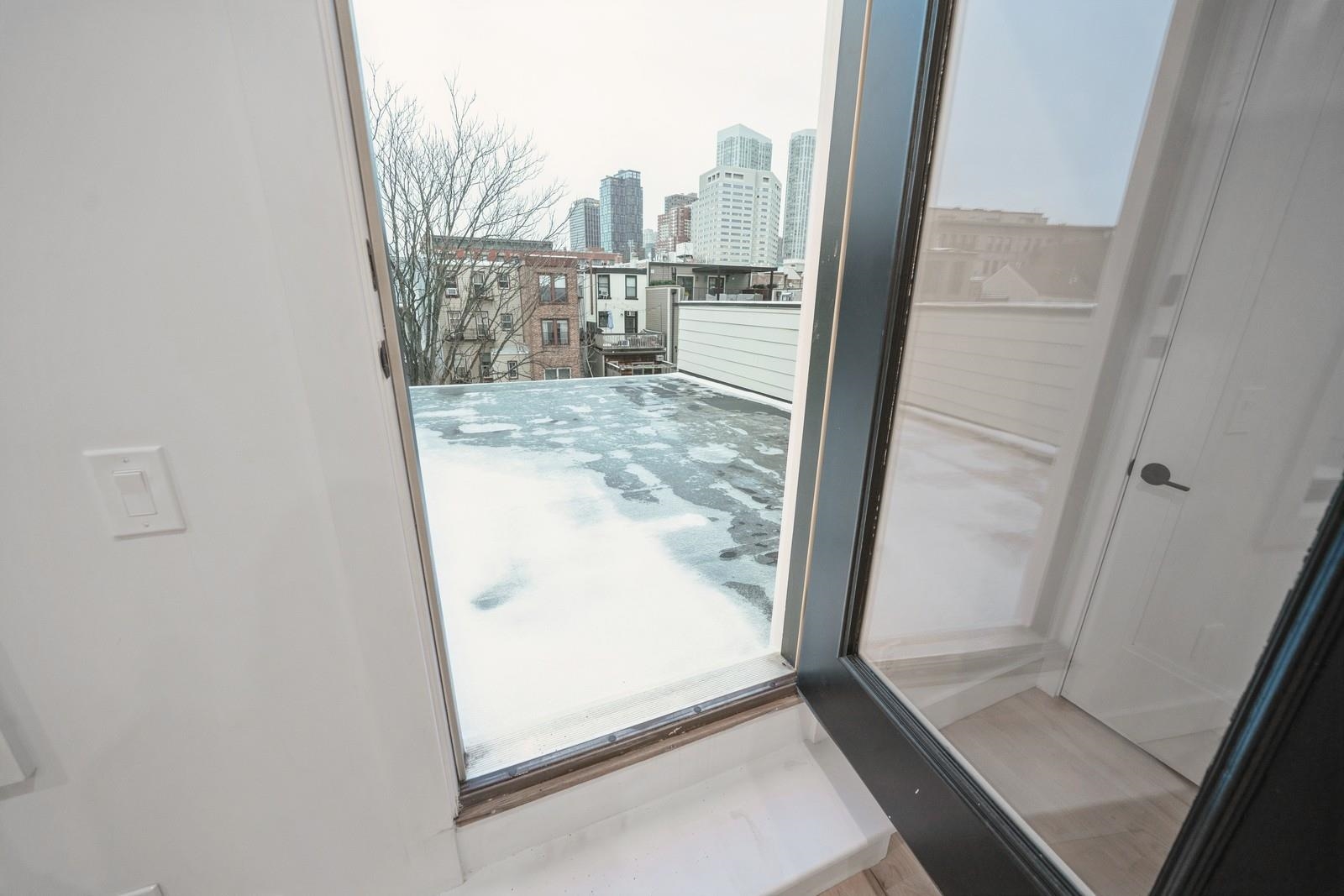 22 BRIGHT ST Unit: 4