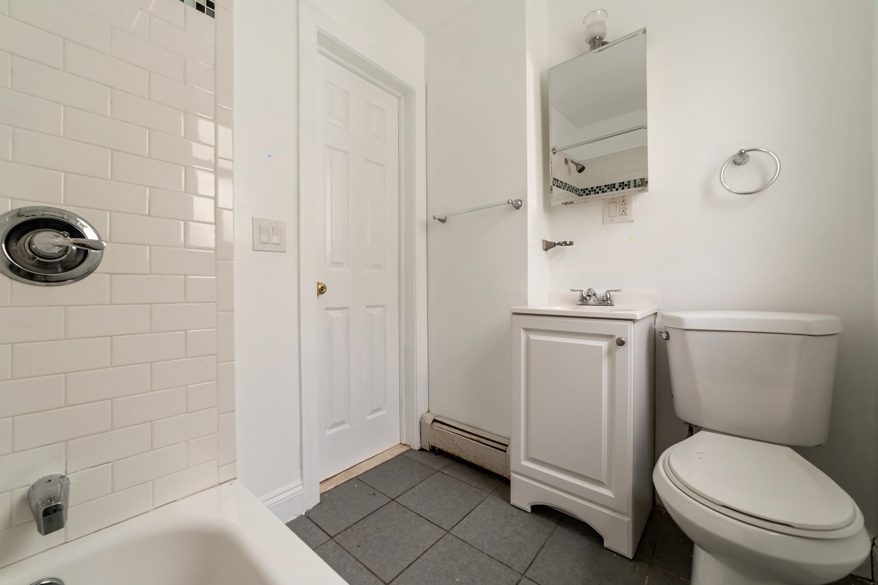 37B GAUTIER AVE