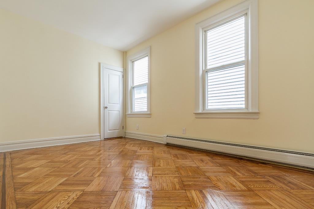 37B GAUTIER AVE