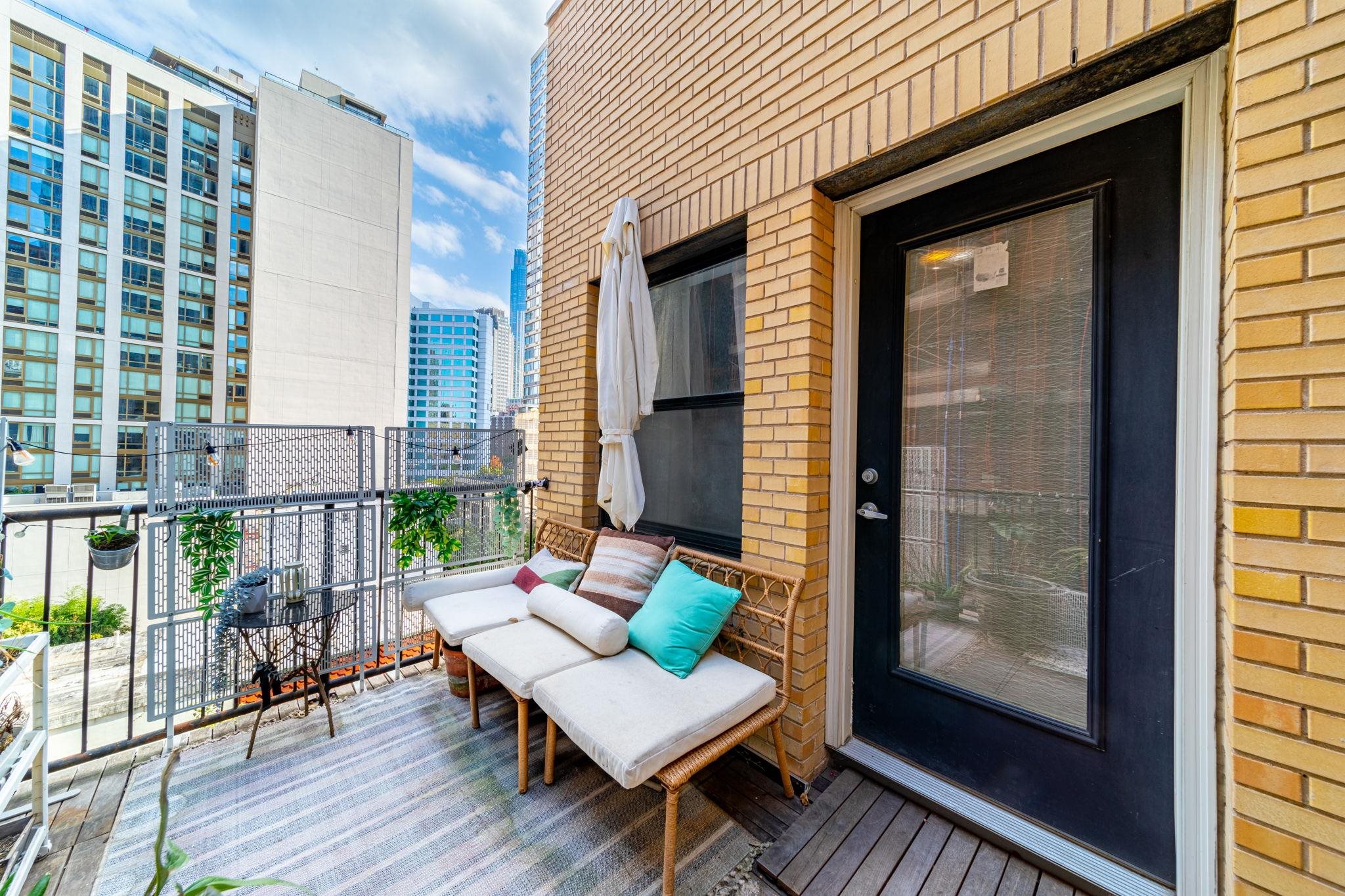154 STEUBEN ST Unit: 702