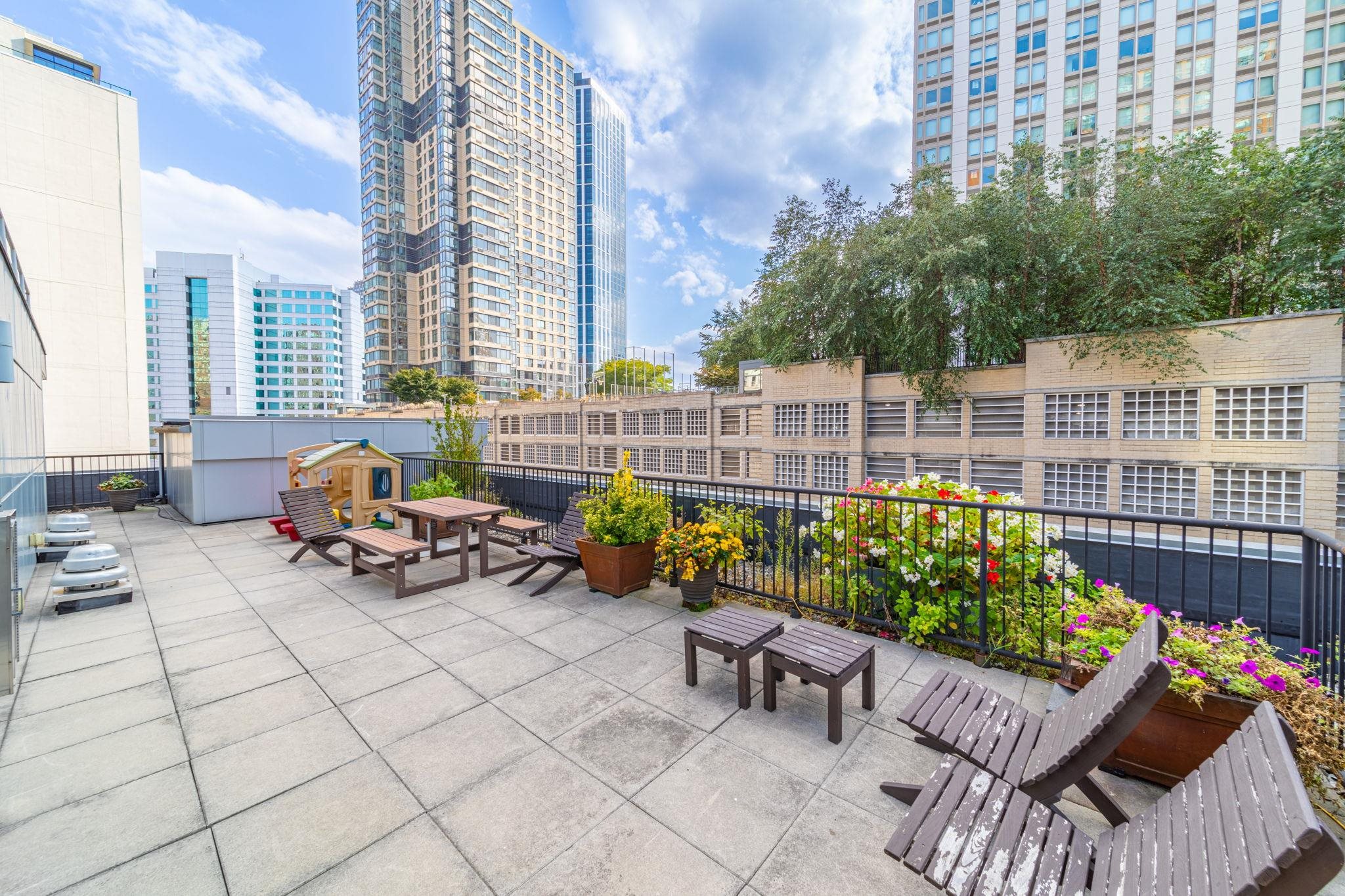 154 STEUBEN ST Unit: 702