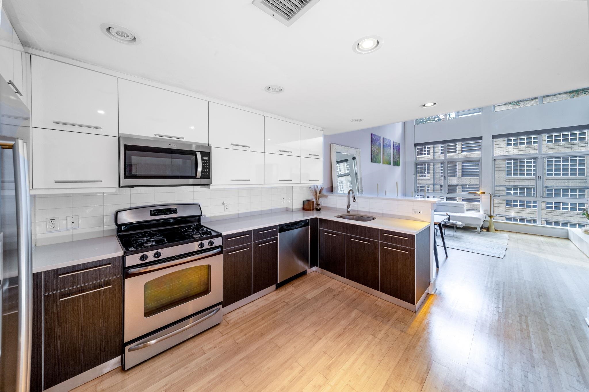 154 STEUBEN ST Unit: 702