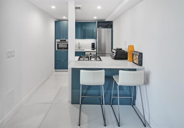 6050 BLVD EAST Unit: 8D