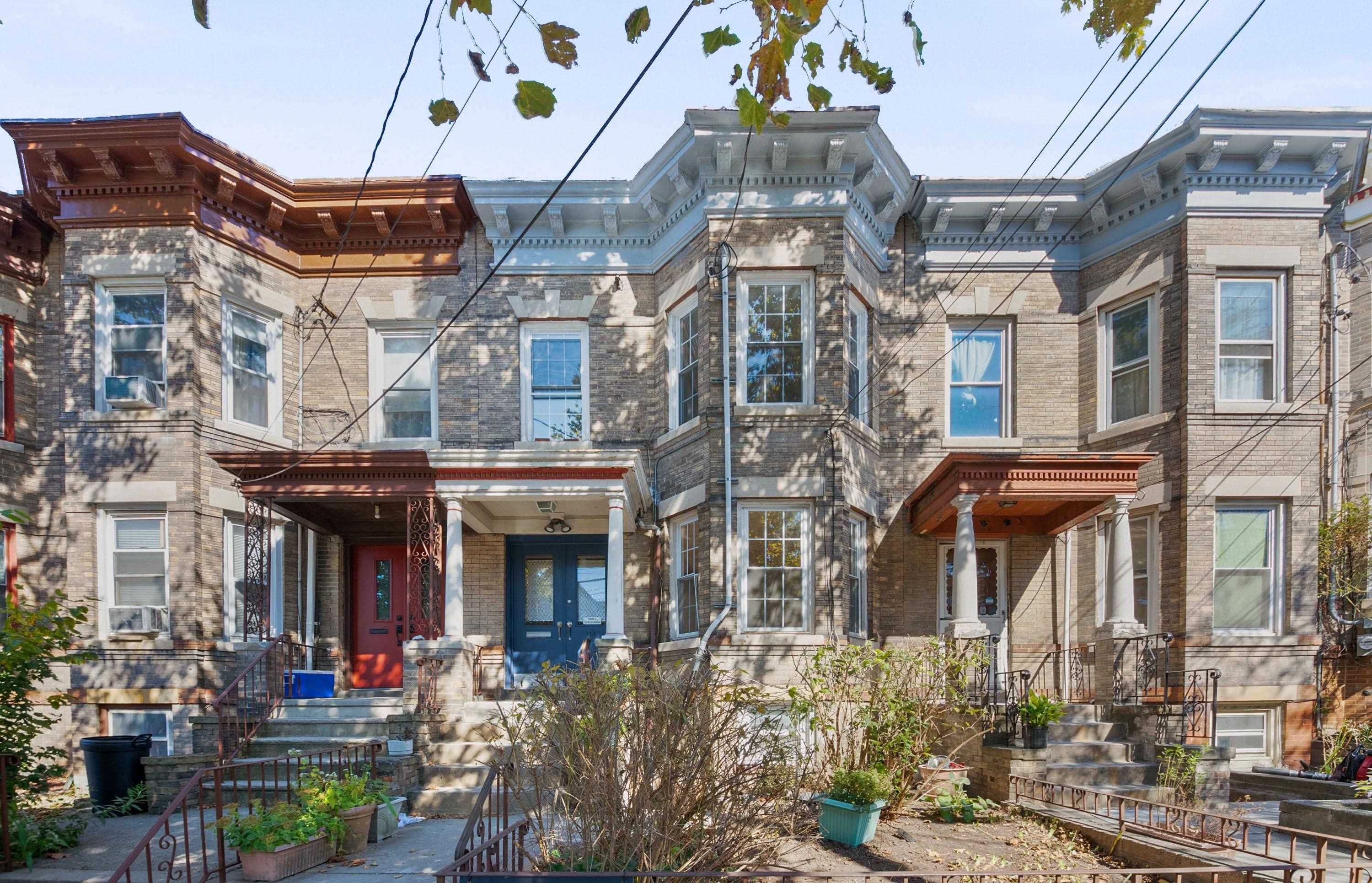 114 BEACH ST Unit: 2