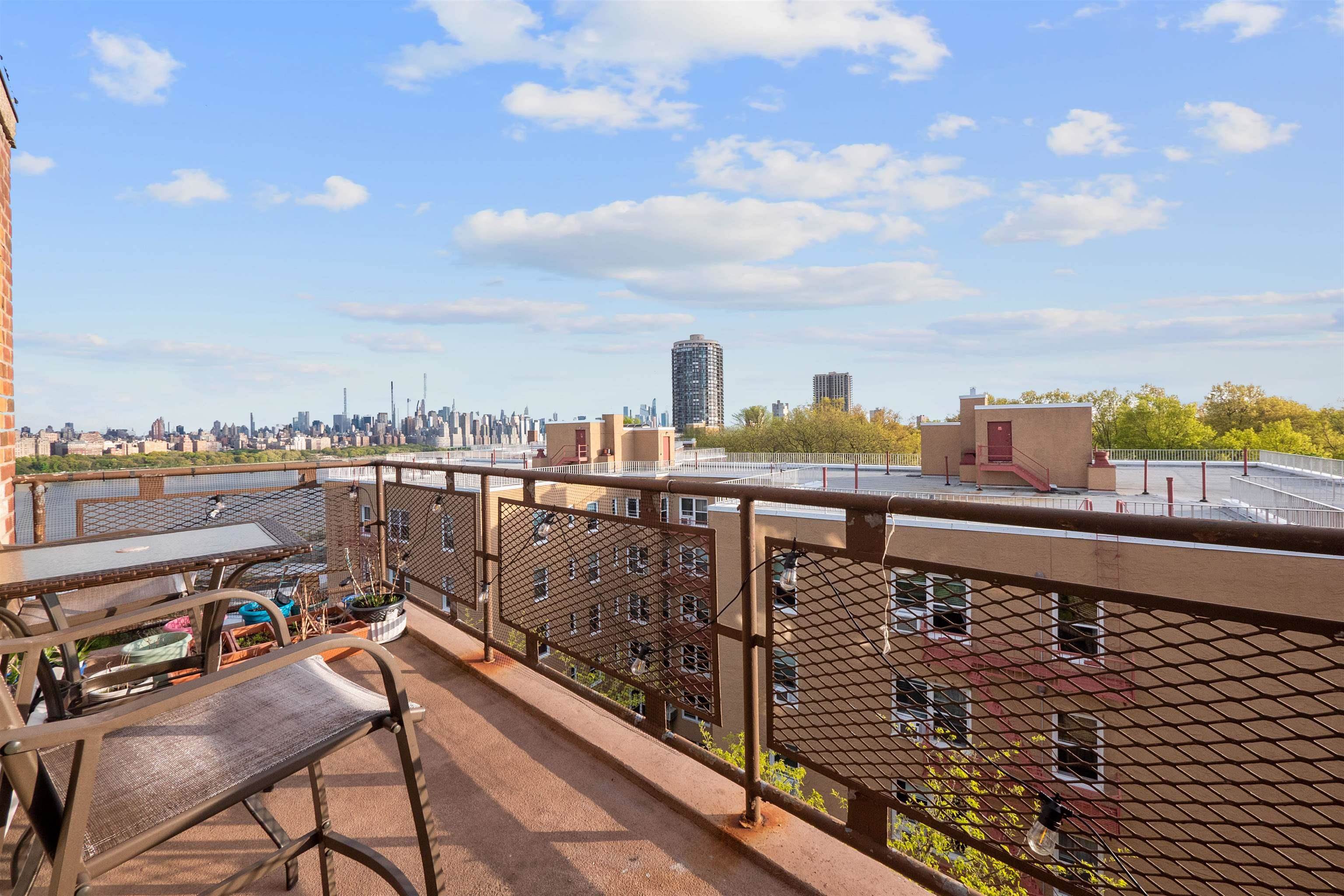 8800 BLVD EAST Unit: 8D