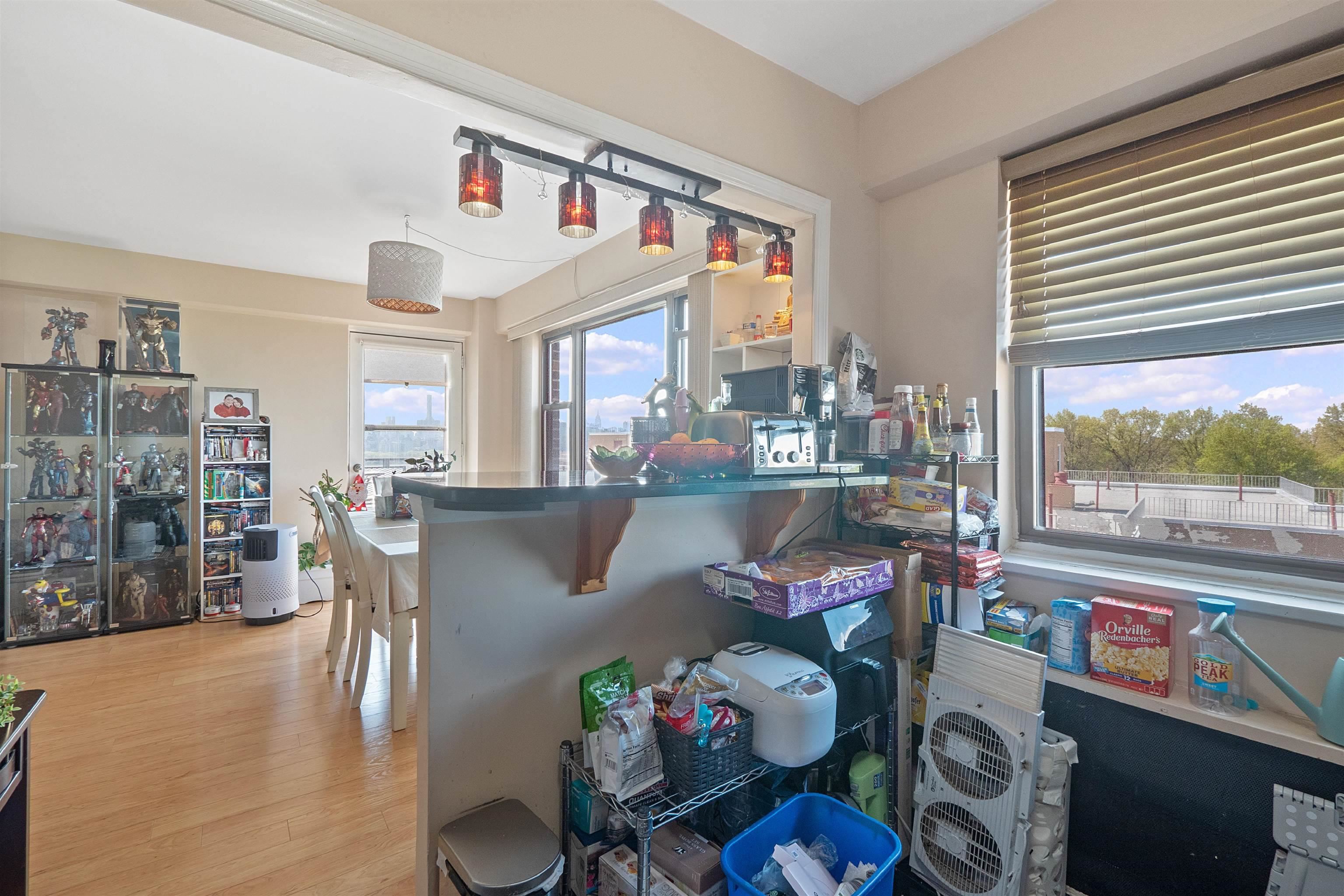 8800 BLVD EAST Unit: 8D