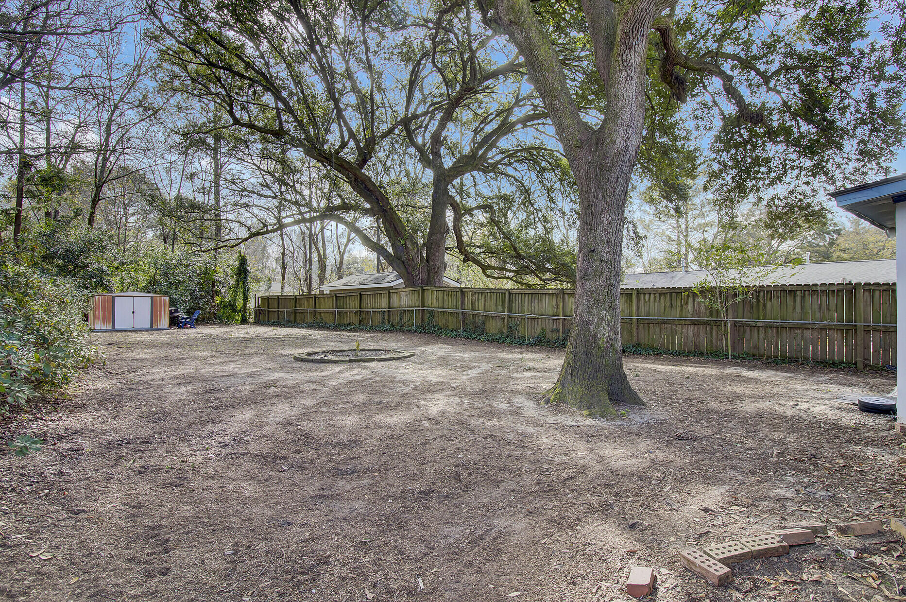 1529 N Avalon Circle