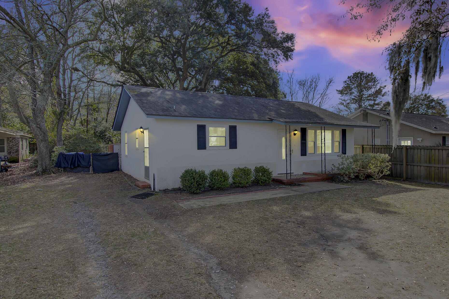 1529 N Avalon Circle