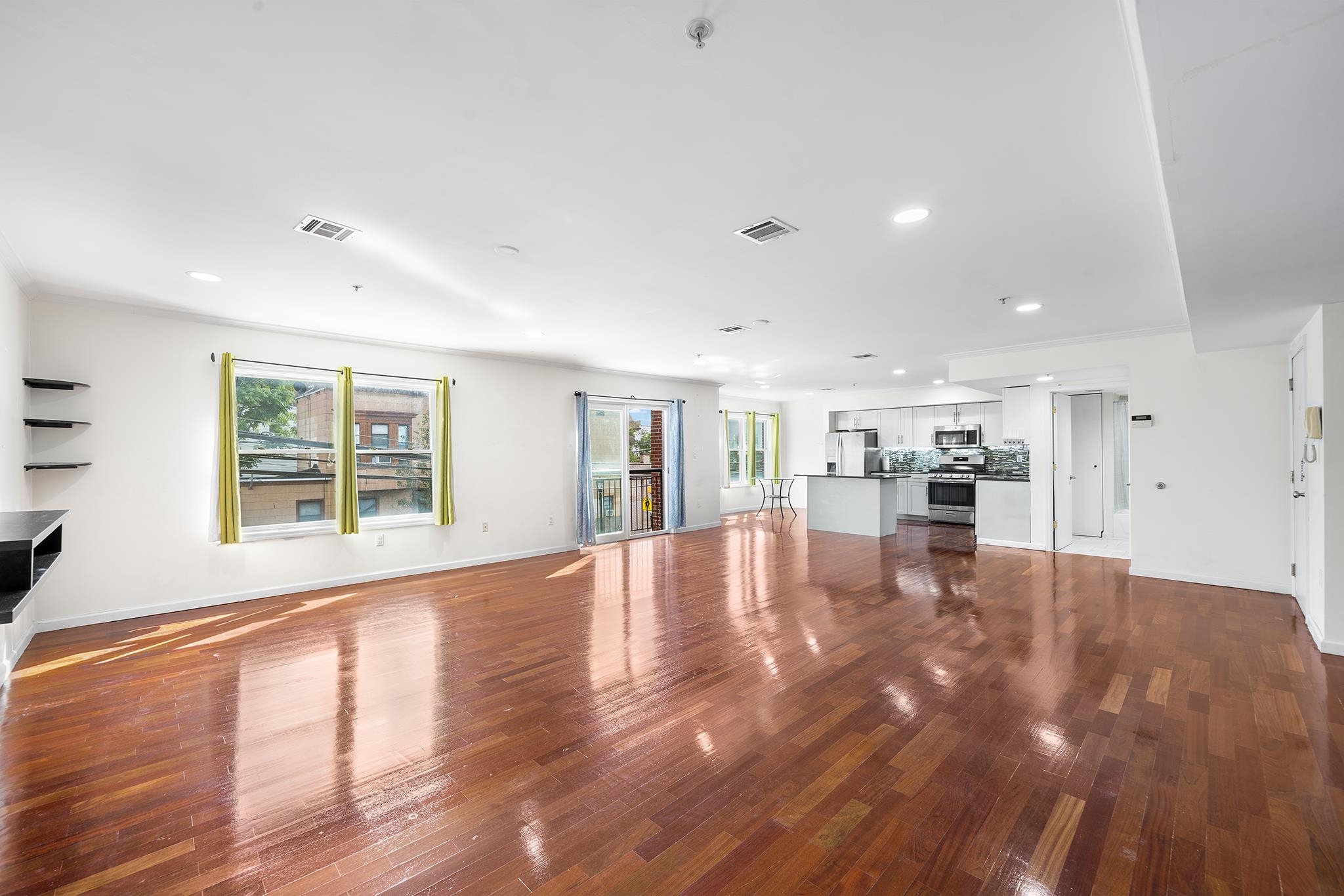 4801 PALISADE AVE Unit: 2 B