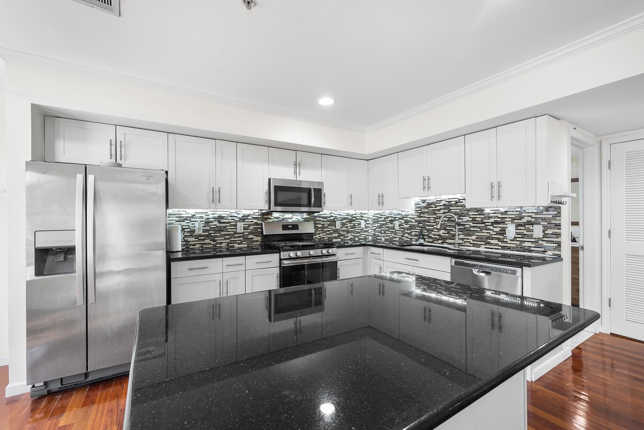 4801 PALISADE AVE Unit: 2 B