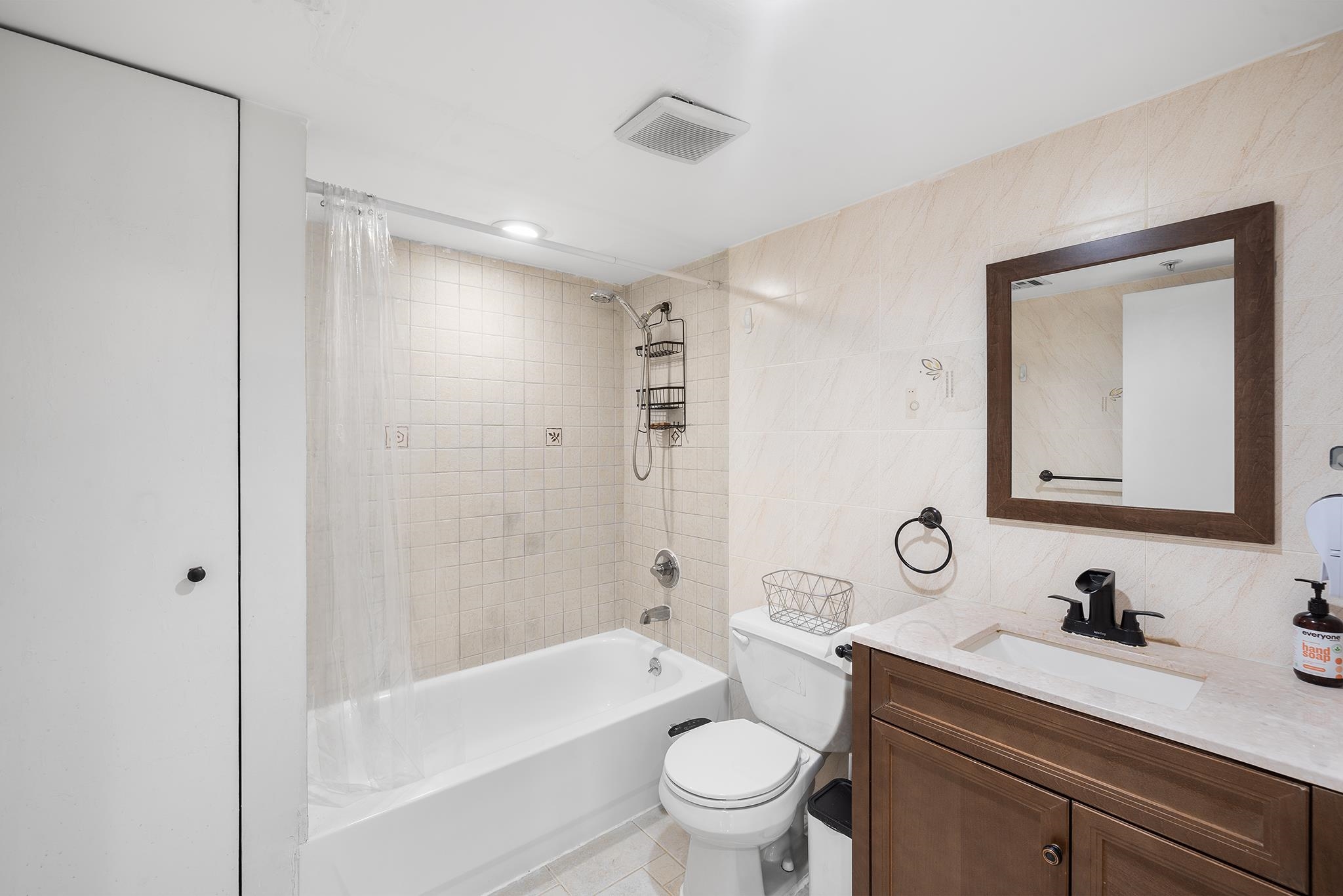 4801 PALISADE AVE Unit: 2 B