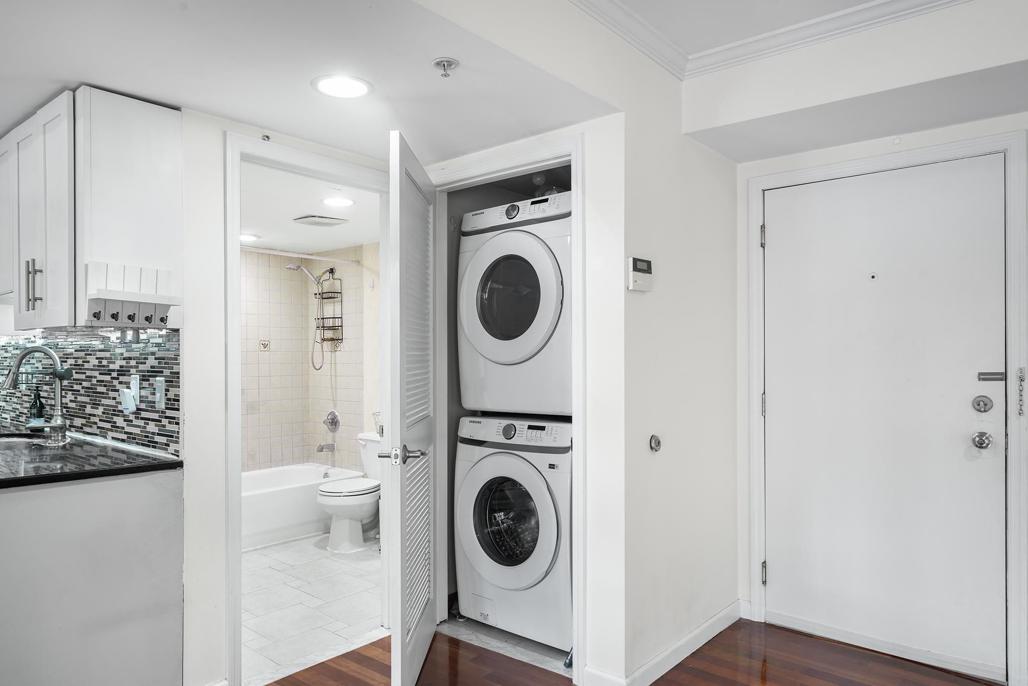 4801 PALISADE AVE Unit: 2 B