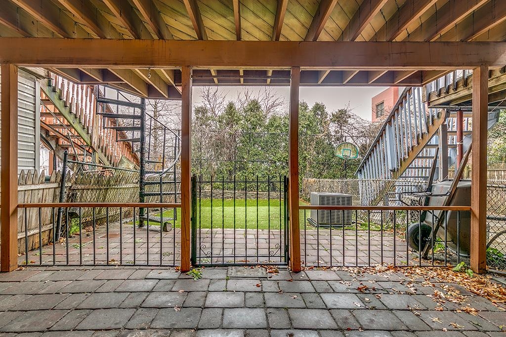 86 PALISADE AVE