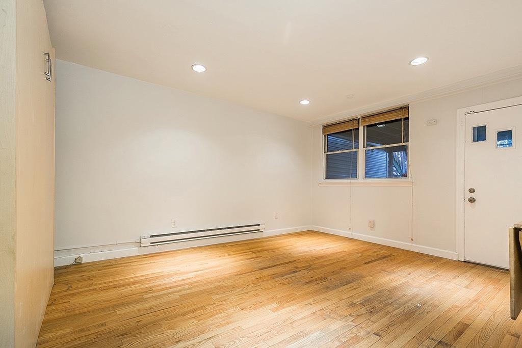 86 PALISADE AVE