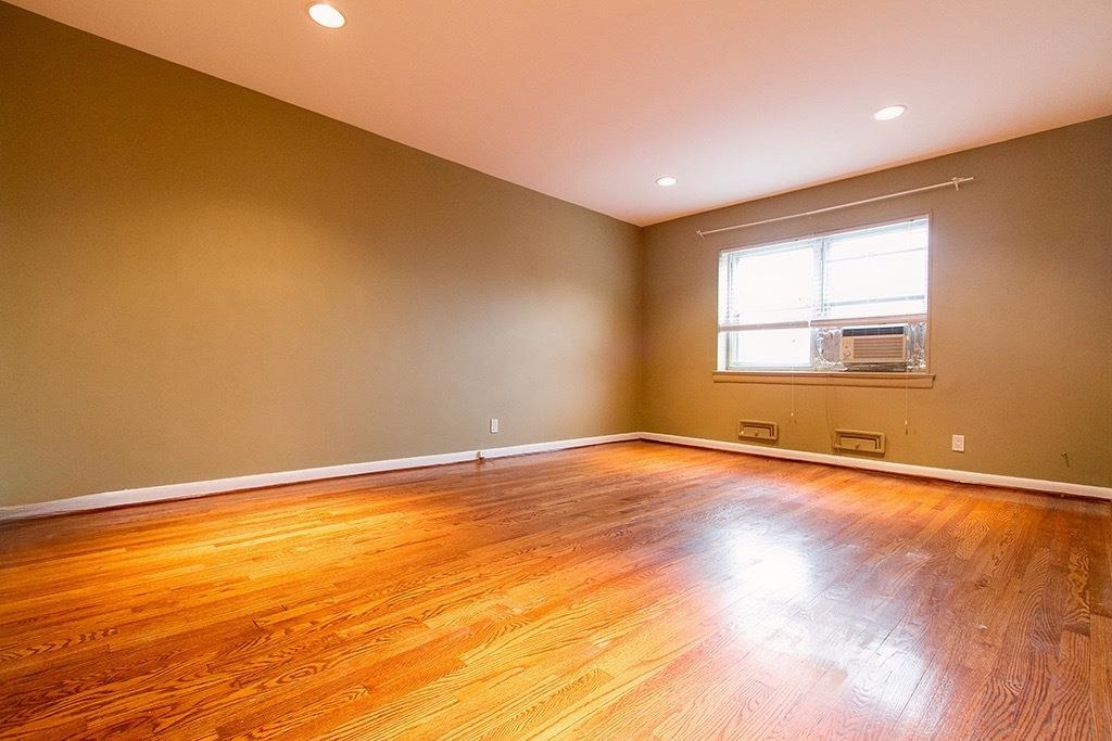 86 PALISADE AVE