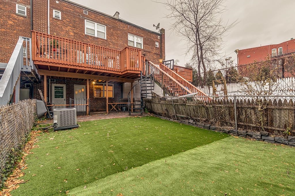 86 PALISADE AVE