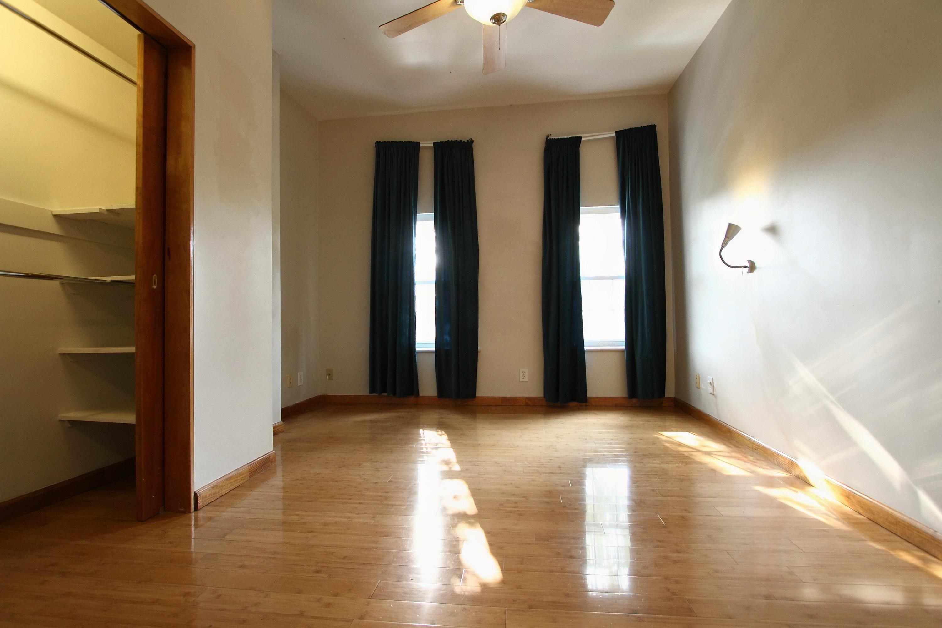 510.5 MONMOUTH ST