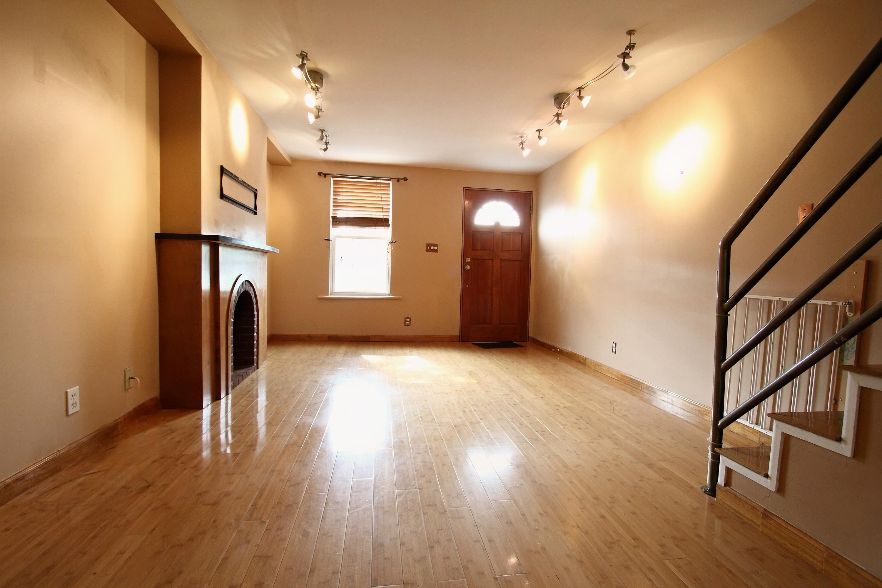 510.5 MONMOUTH ST