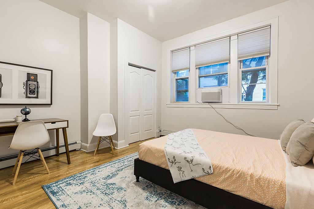 412 2ND ST