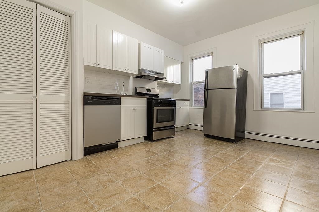 412 2ND ST