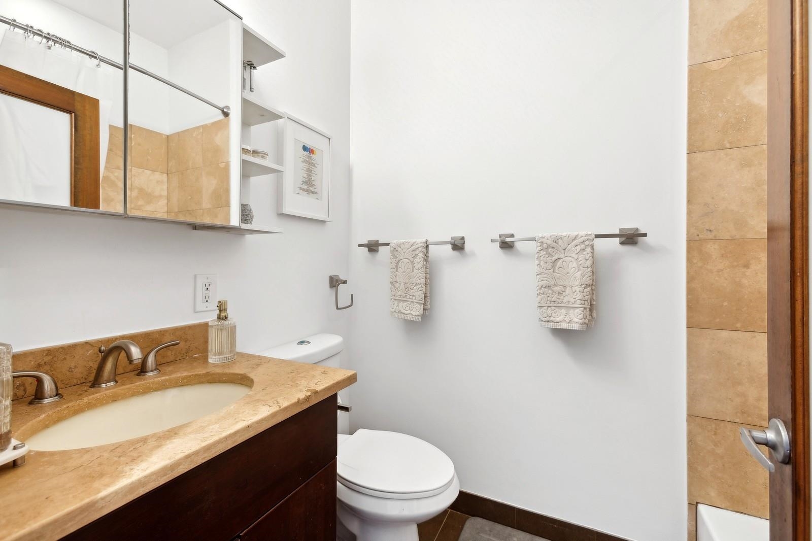 229 3RD ST Unit: 402