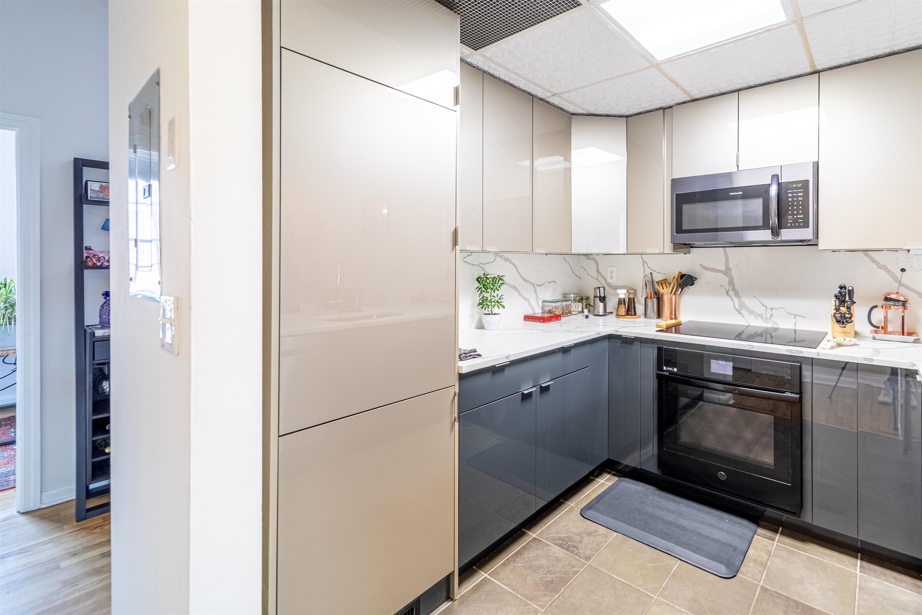 187 WAYNE ST Unit: 409C