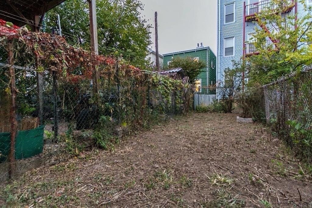 66A WILLIAMS AVE