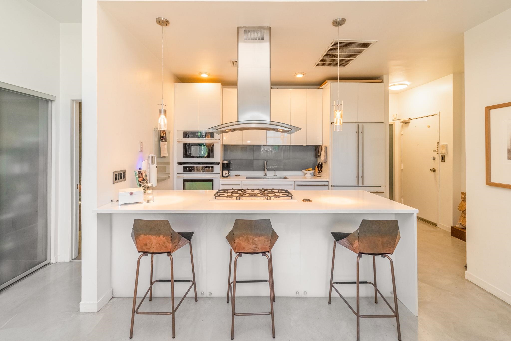 167 WAYNE ST Unit: 401