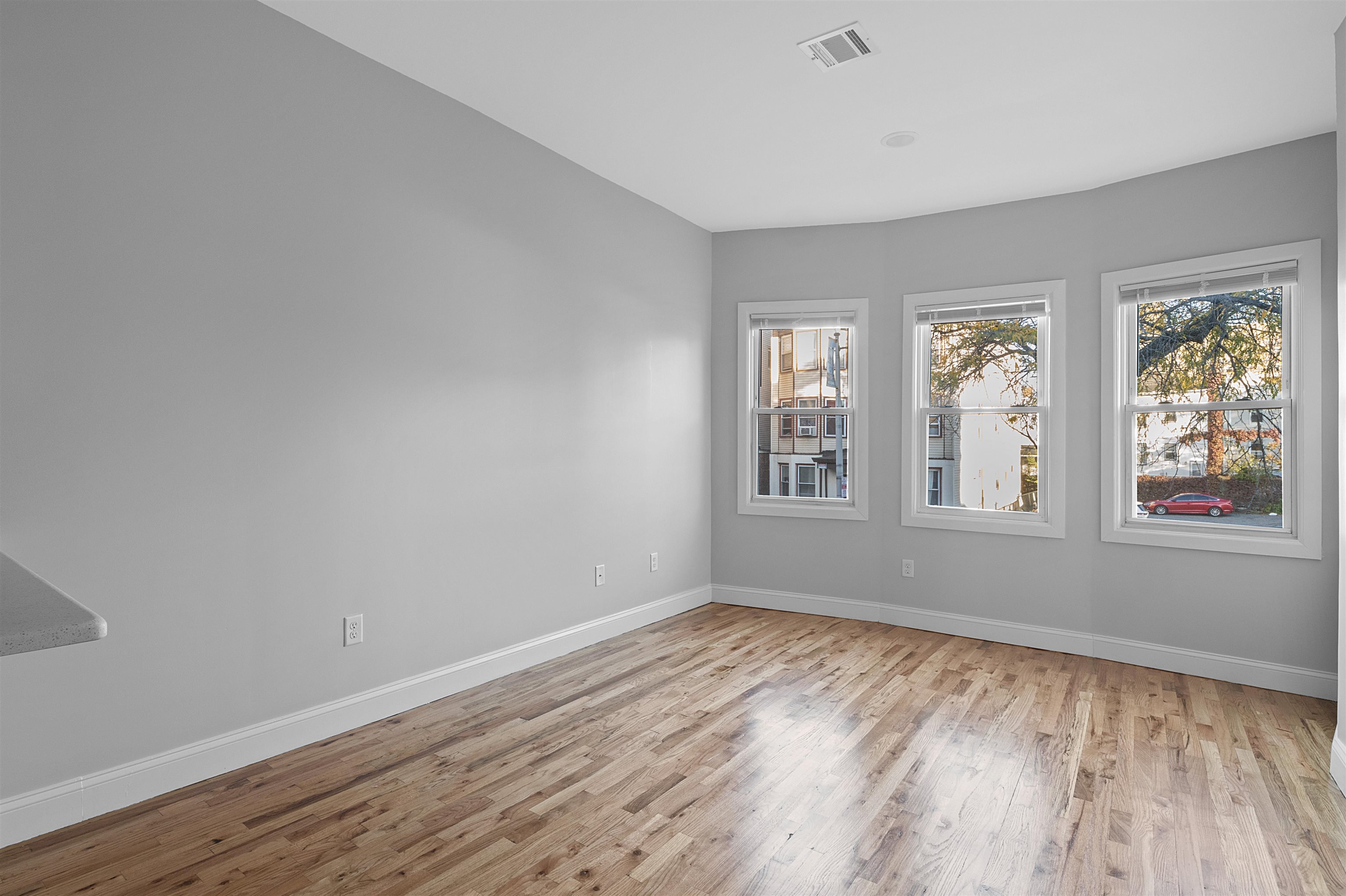 757 WEST SIDE AVE