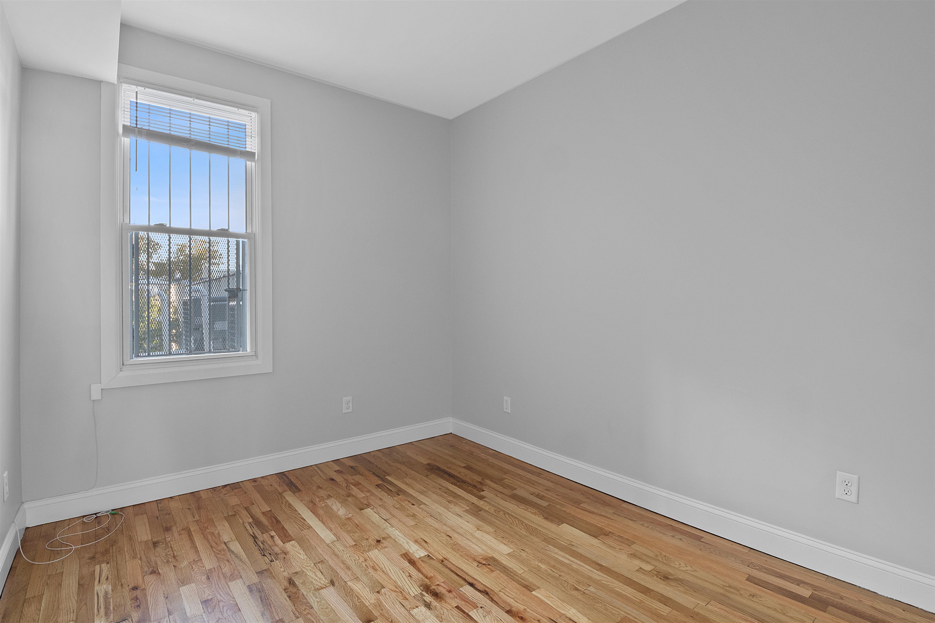 757 WEST SIDE AVE