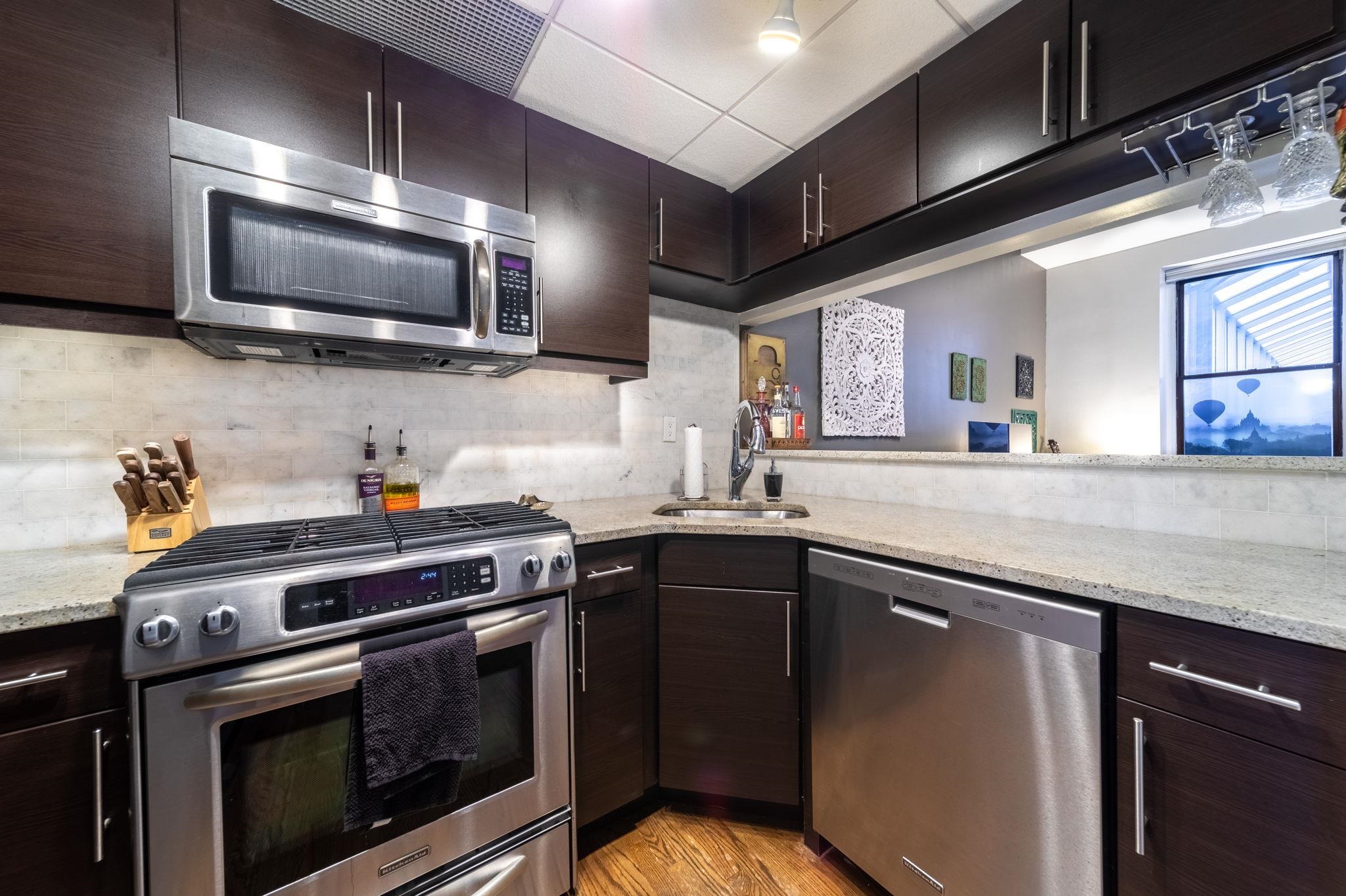 341 MONMOUTH ST Unit: 211D