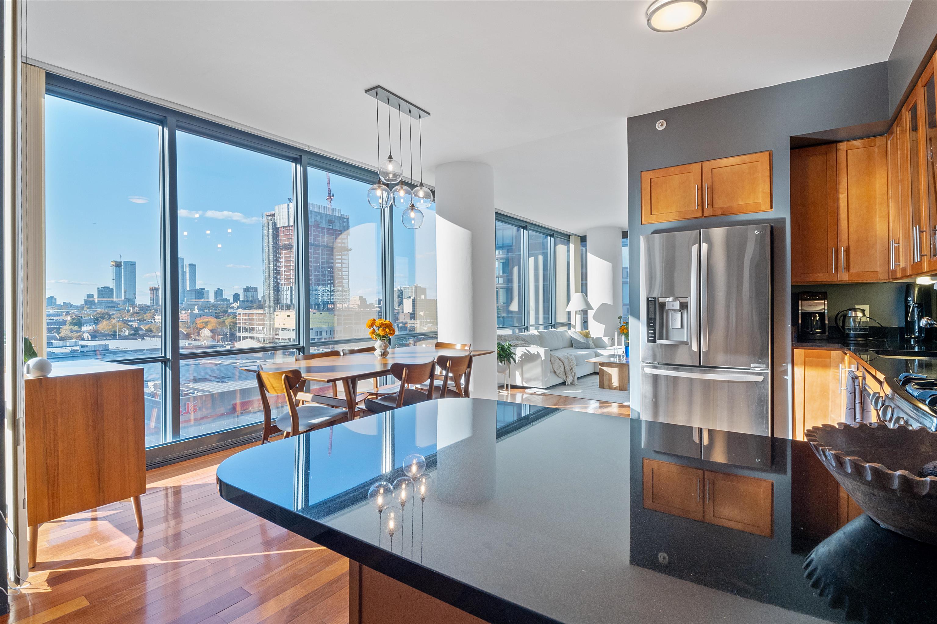 389 WASHINGTON ST Unit: 9E